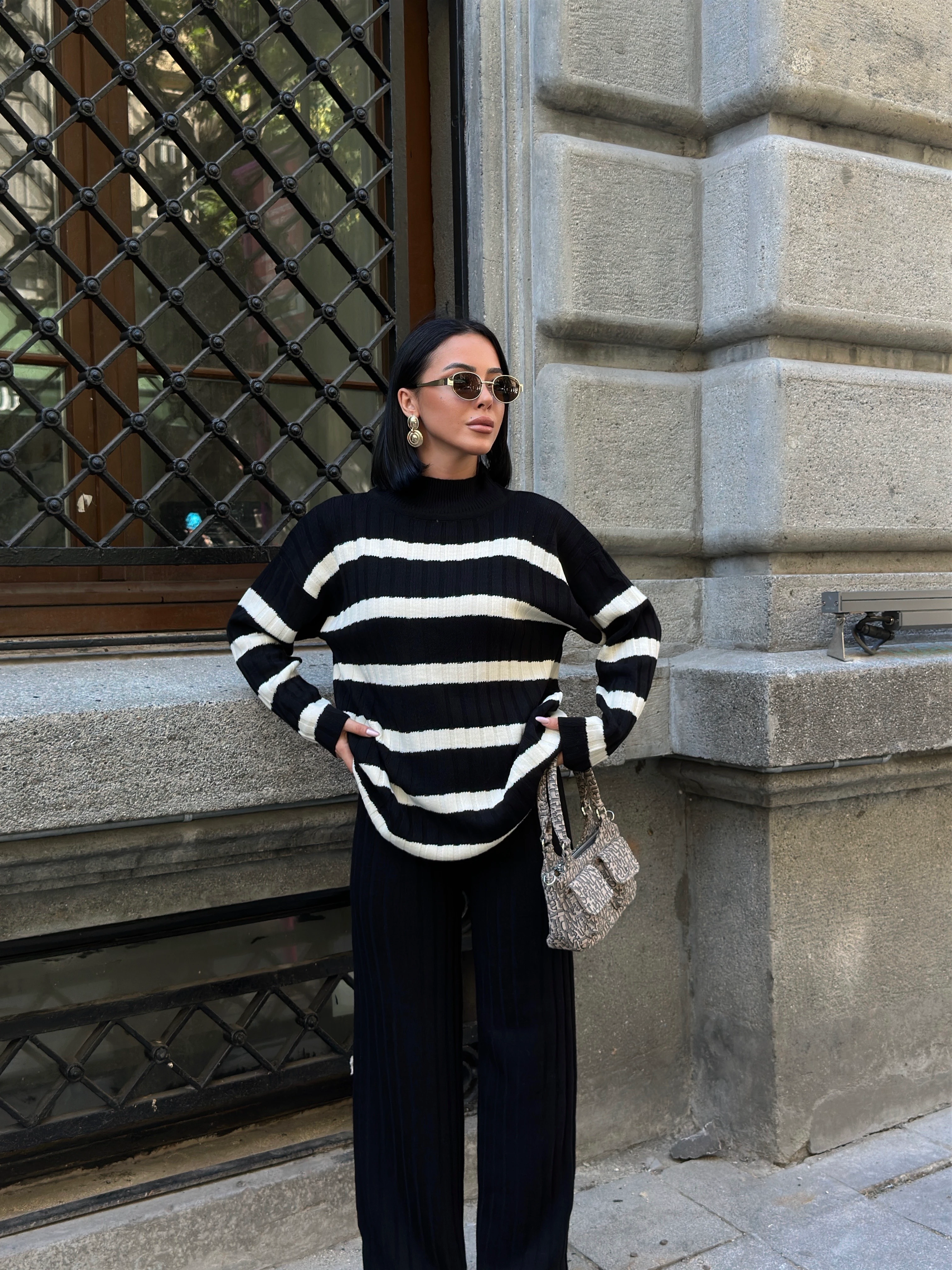 ÇİZGİLİ SADE TAKIM - Siyah