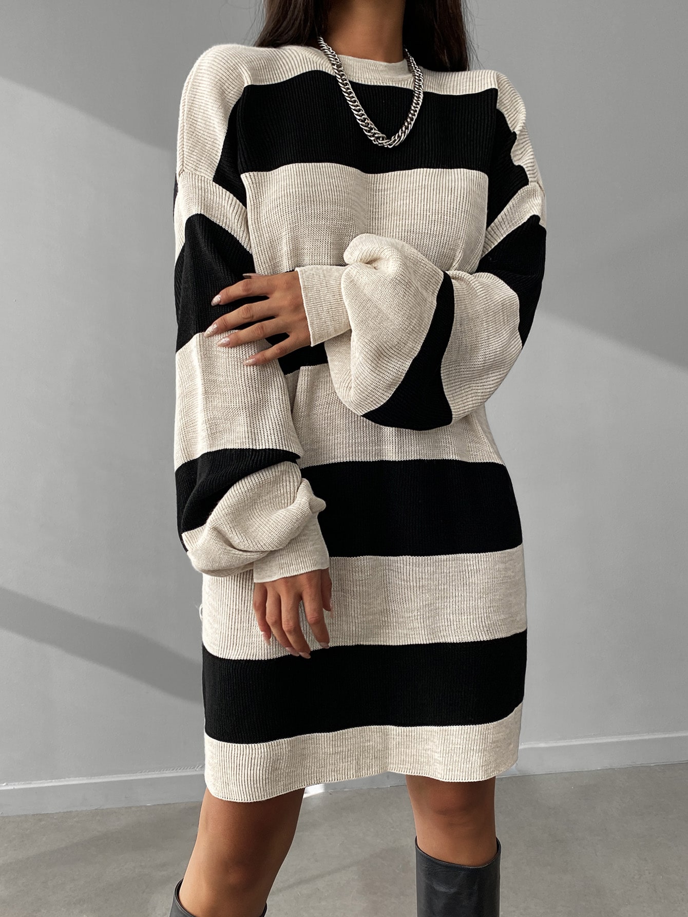 ÇİZGİLİ BALON KOL ELBİSE