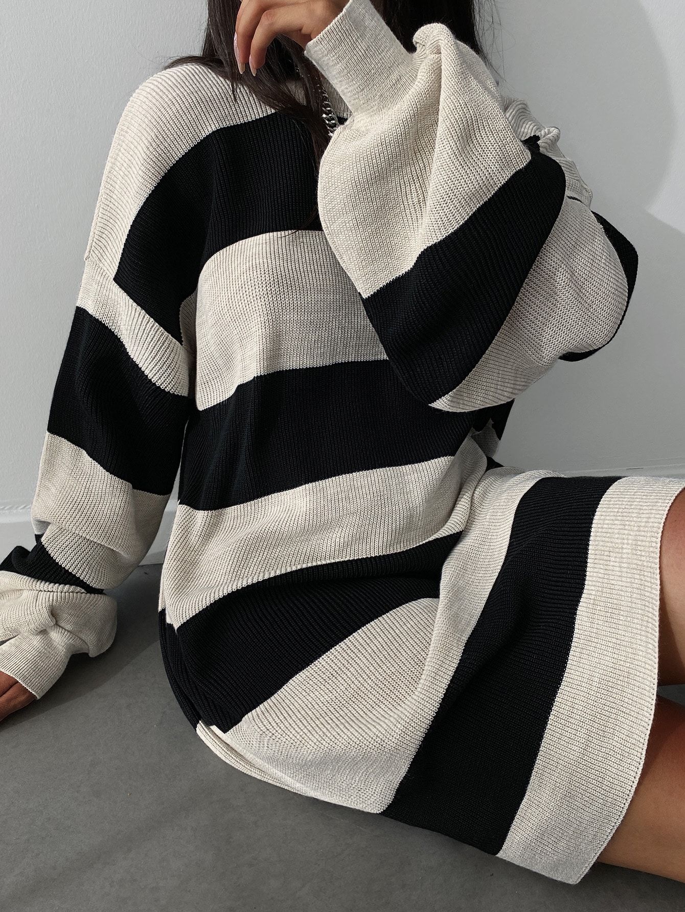 ÇİZGİLİ BALON KOL ELBİSE