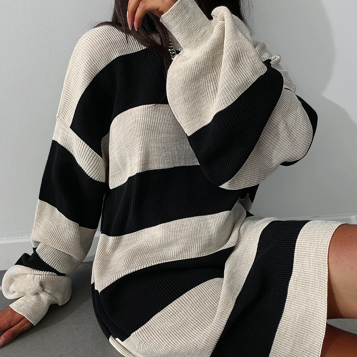 ÇİZGİLİ BALON KOL ELBİSE