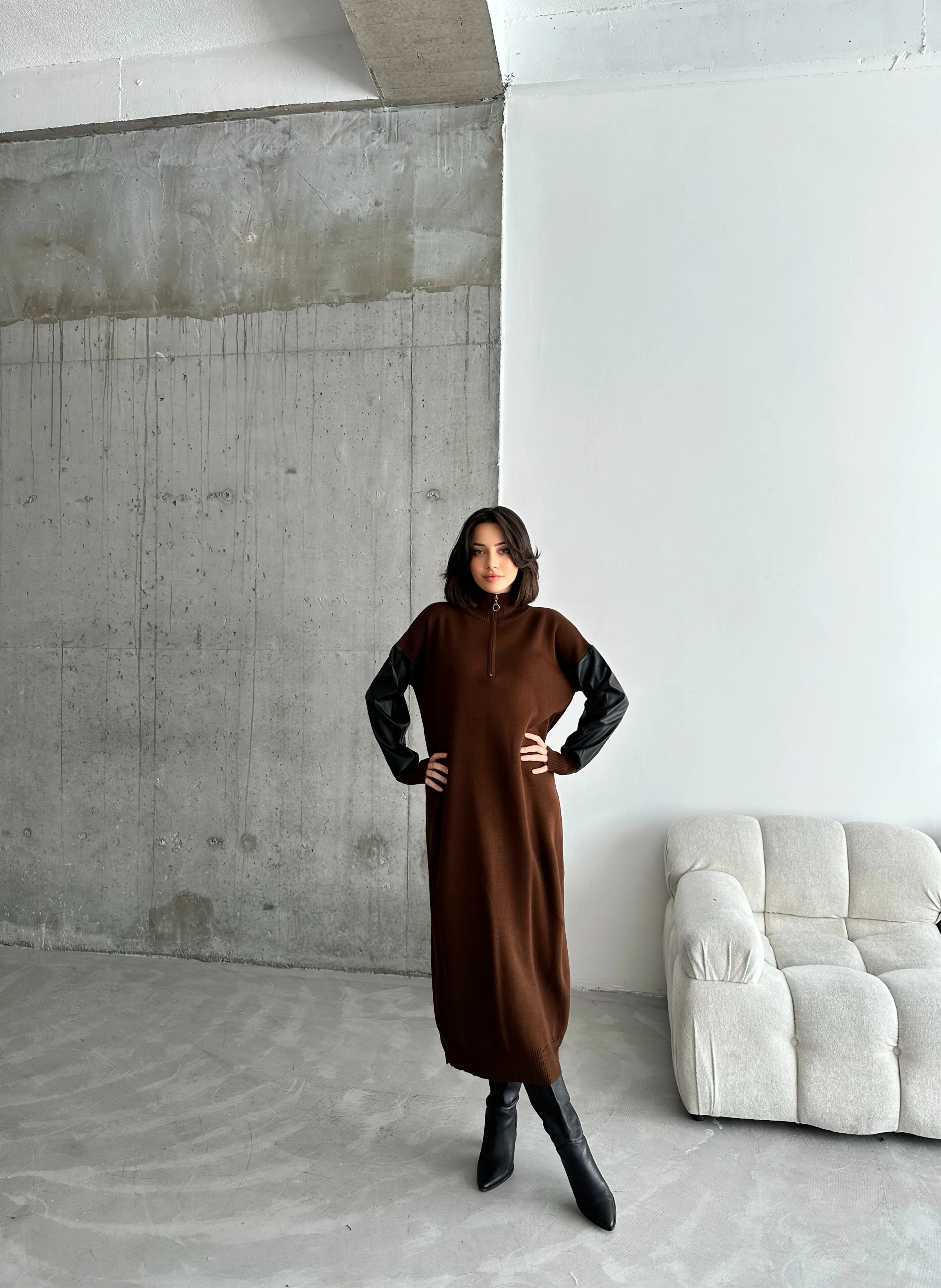 KOLU DERİLİ ELBİSE