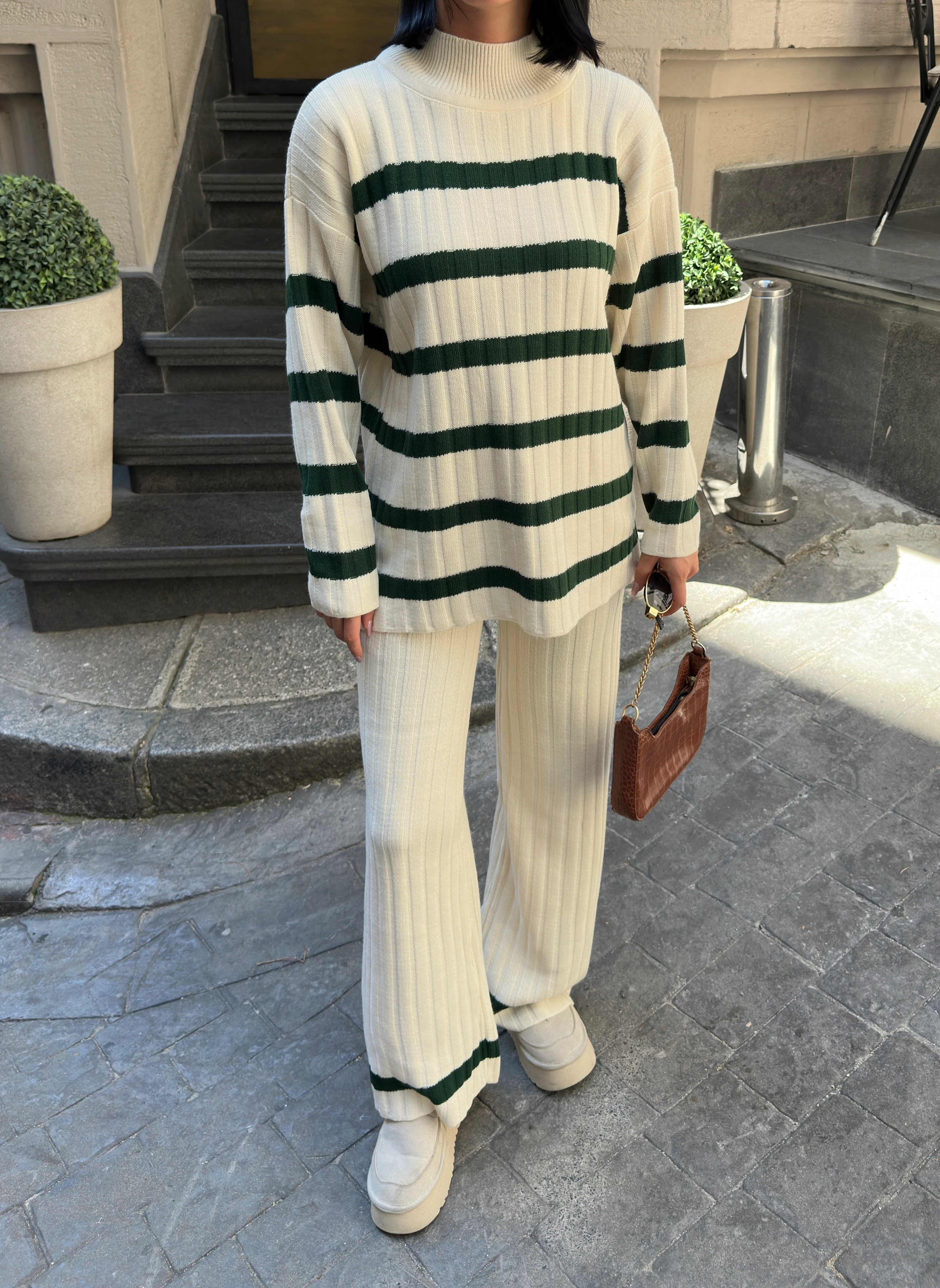 ÇİZGİLİ SADE TAKIM - Zümrüt Yeşili