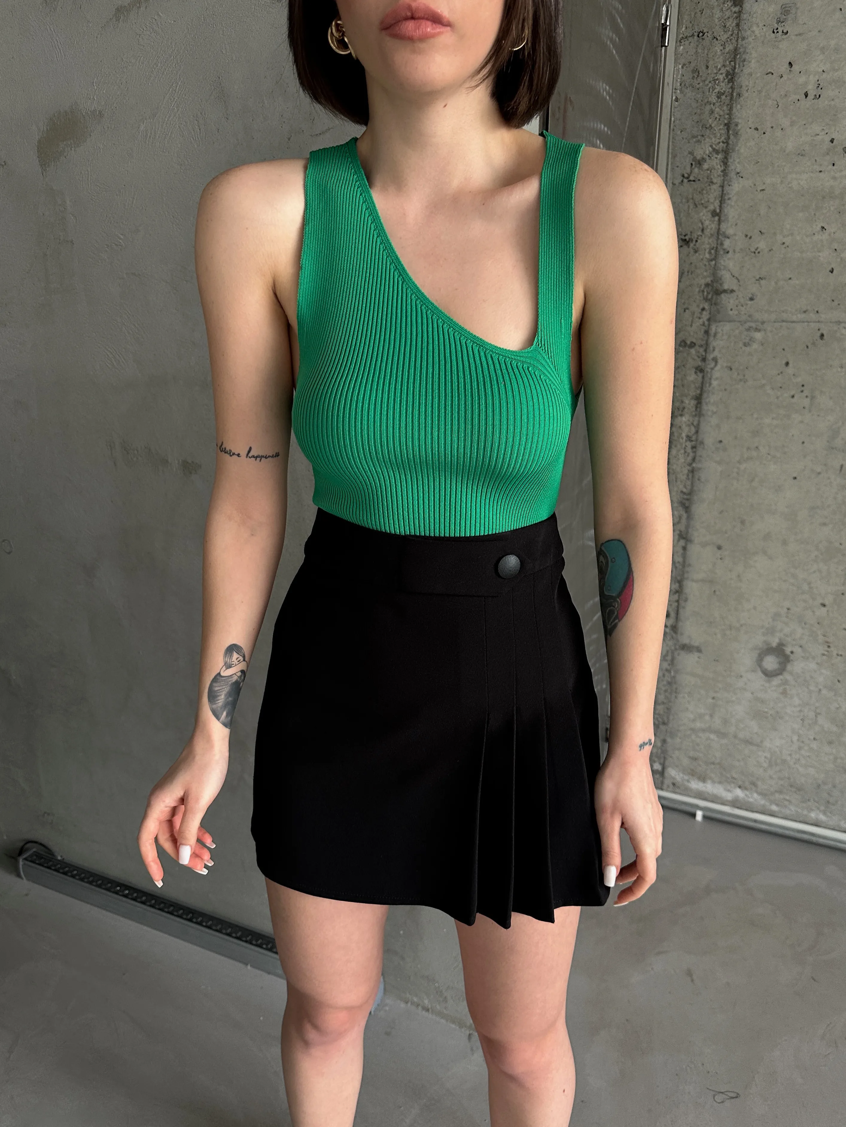 V YAKA BADİ - Benetton