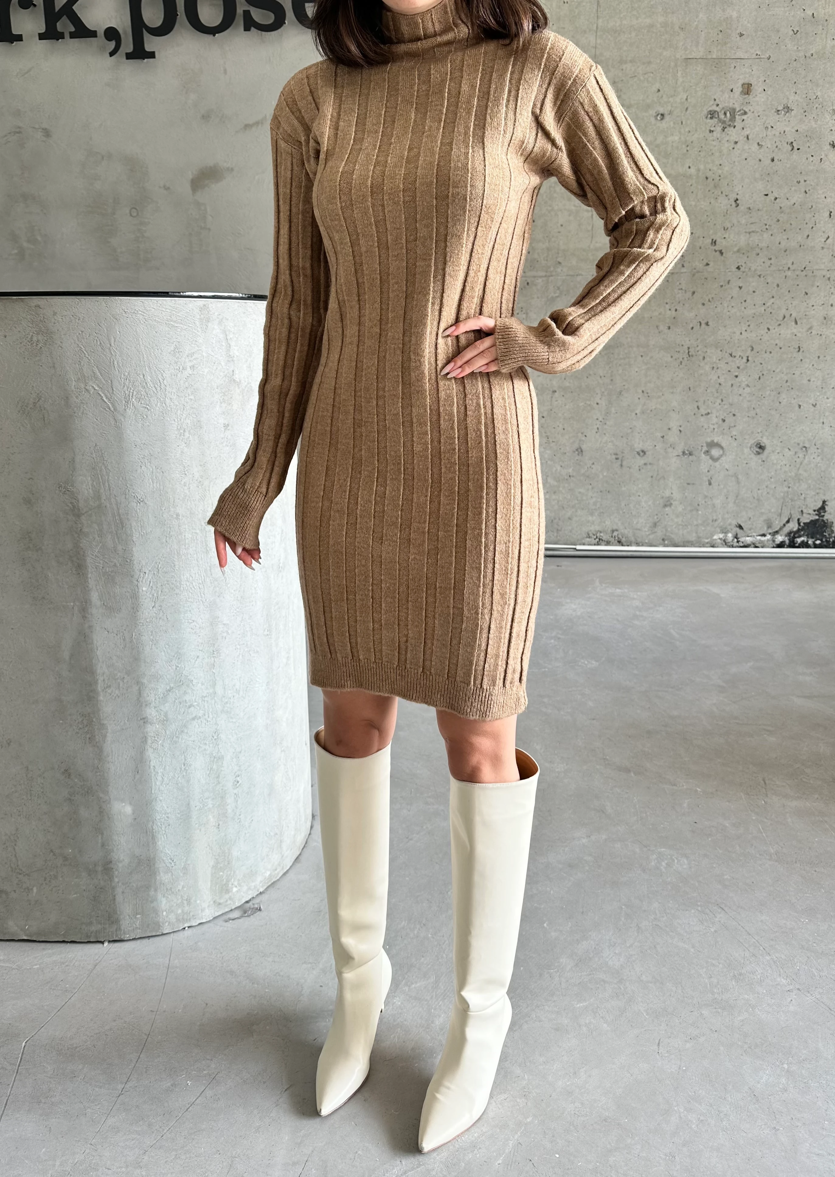 ŞARDONLU MİNİ ELBİSE