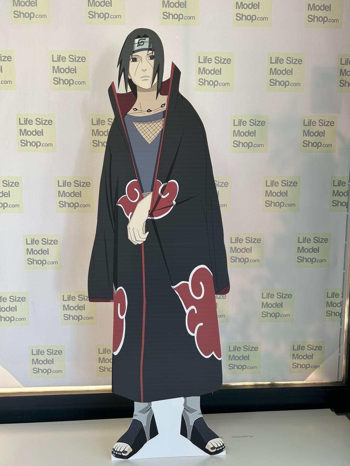 نموذج مقطوع من الورق المقوى لشخصية ساسكي أوتشيها من أنمي ناروتو، شخصية خيالية