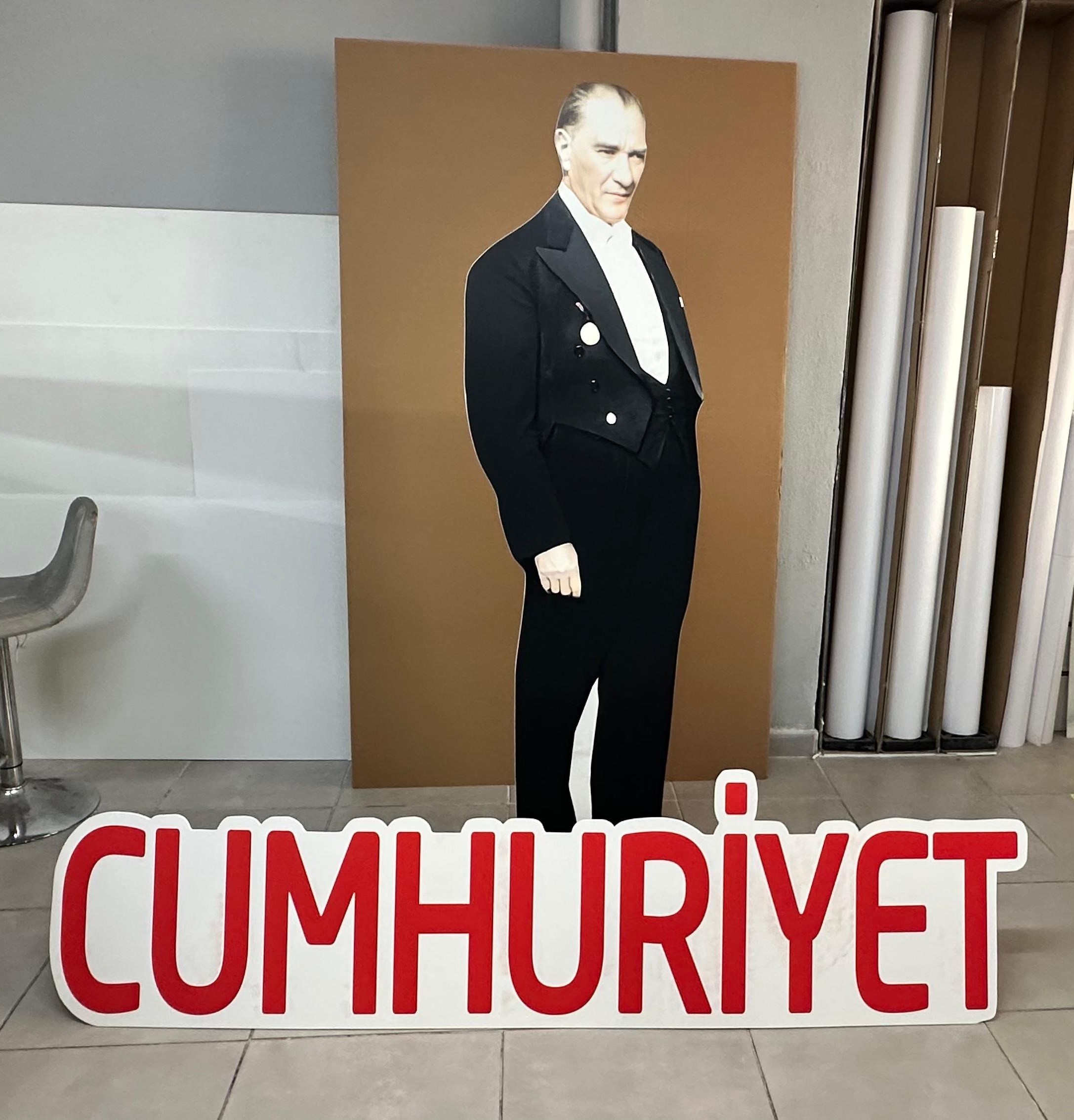 Cumhuriyet Yazısı ve Atatürk Maketi 2li Set Ayaklı Maket