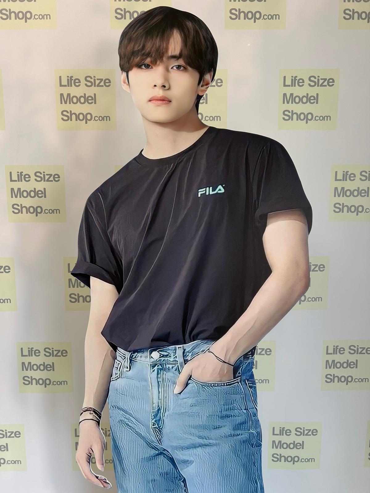 Kim Tae Hyung Bts V Modèle de découpe en carton grandeur nature Standee Chanteur sud-coréen BTS V