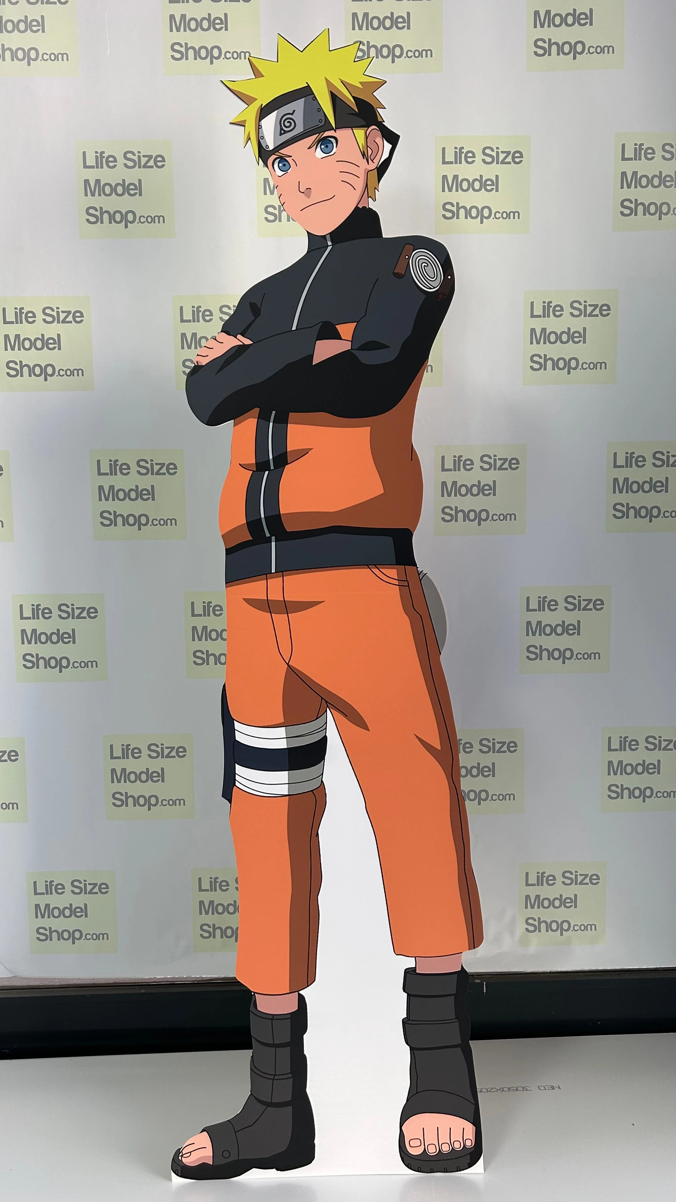 نموذج ناروتو أوزوماكي من الكرتون المقطوع لشخصية مانغا أنمي شخصية واقفة