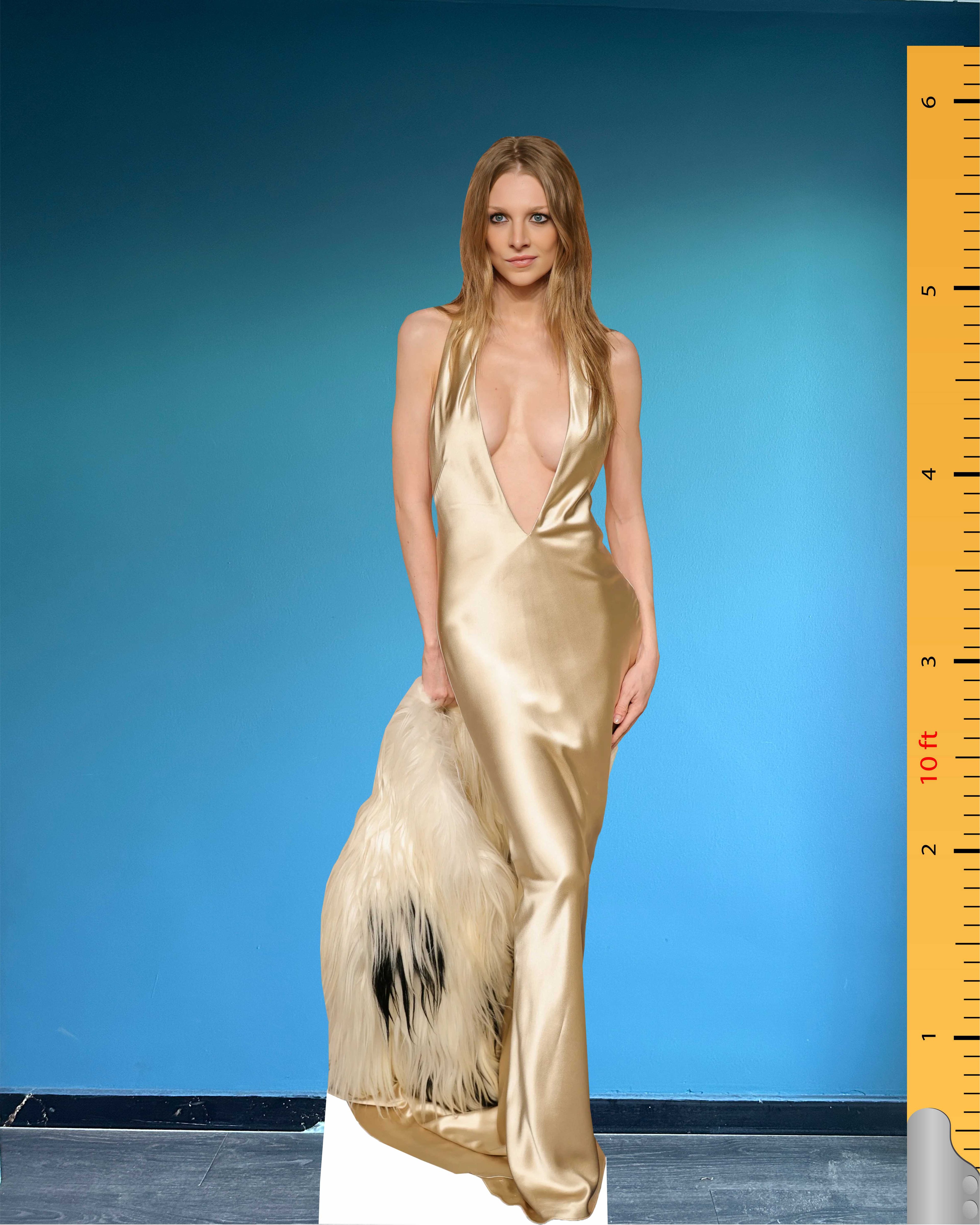 Hunter Schafer Kartonnen Model Levensgroot Plastic Staand Model Amerikaanse Acteur