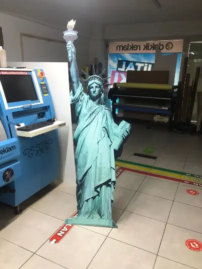 Statue of Liberty Model Size Cutout Cardboard Model Statue of Liberty Figure 2D Model