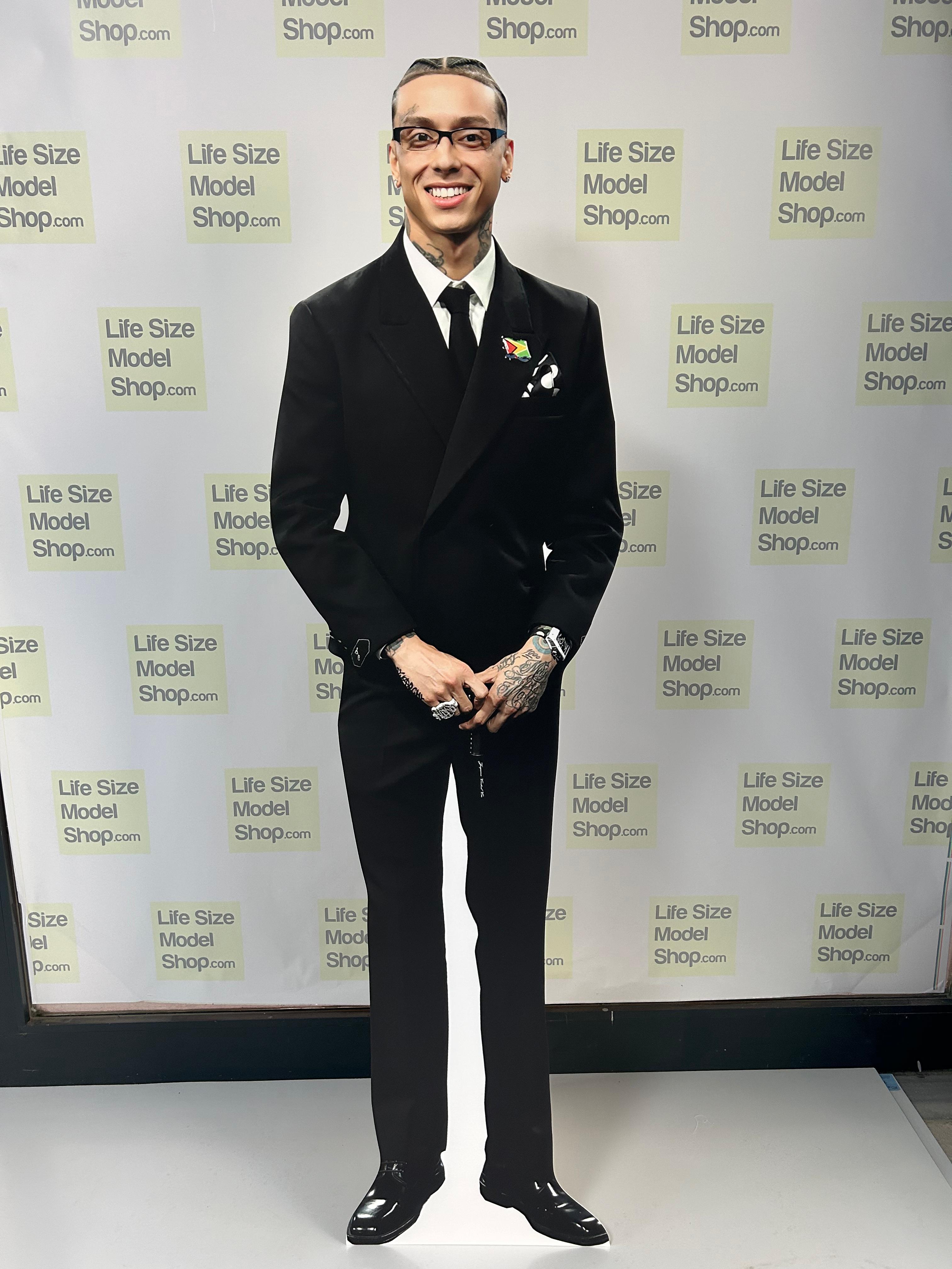 🎤 Angèle Figurine en carton – Modèle grandeur nature Angèle Joséphine Aimée van Laeken