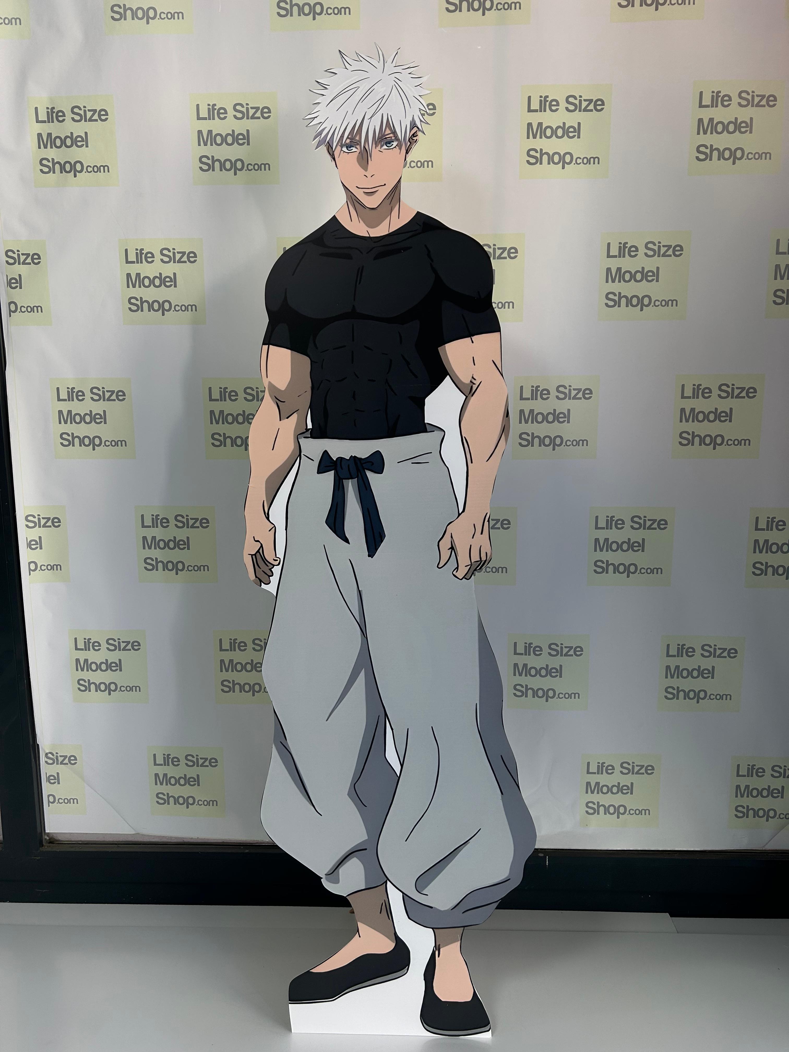 🌀 Satoru Gojo Pappfigur – Der legendäre Zauberer von Jujutsu Kaisen ist an deiner Seite! Anime-Lebensgröße Standfigur