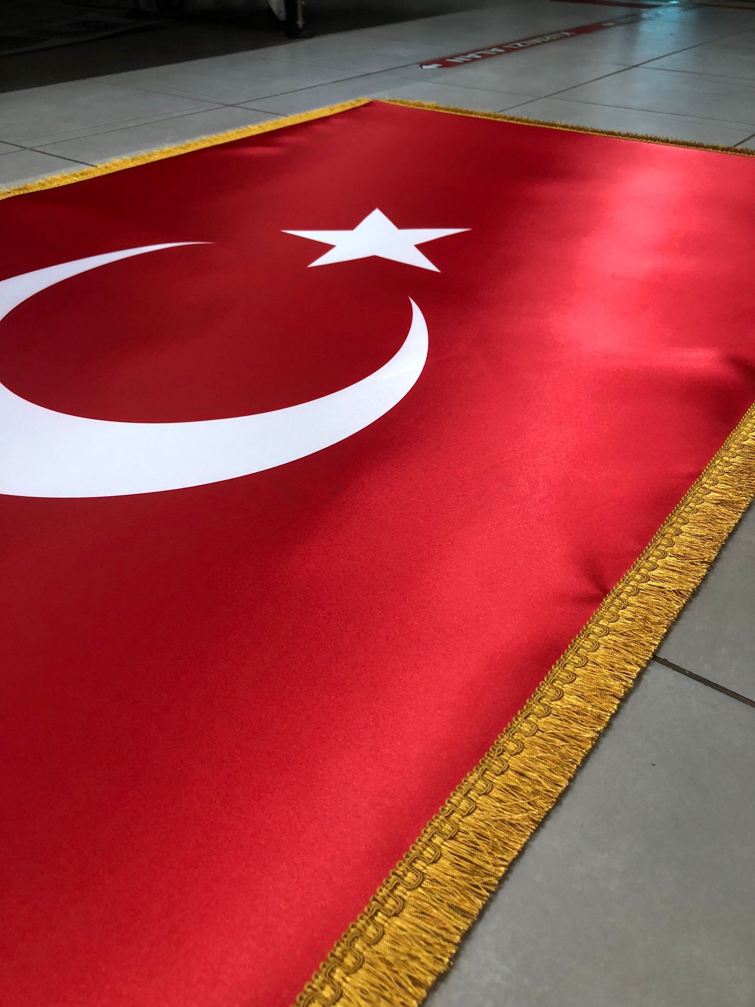 Makam Bayrağı Seti Gold Direkli Gold Saçaklı Takım Halinde Türk Makam Bayrağı Seti 