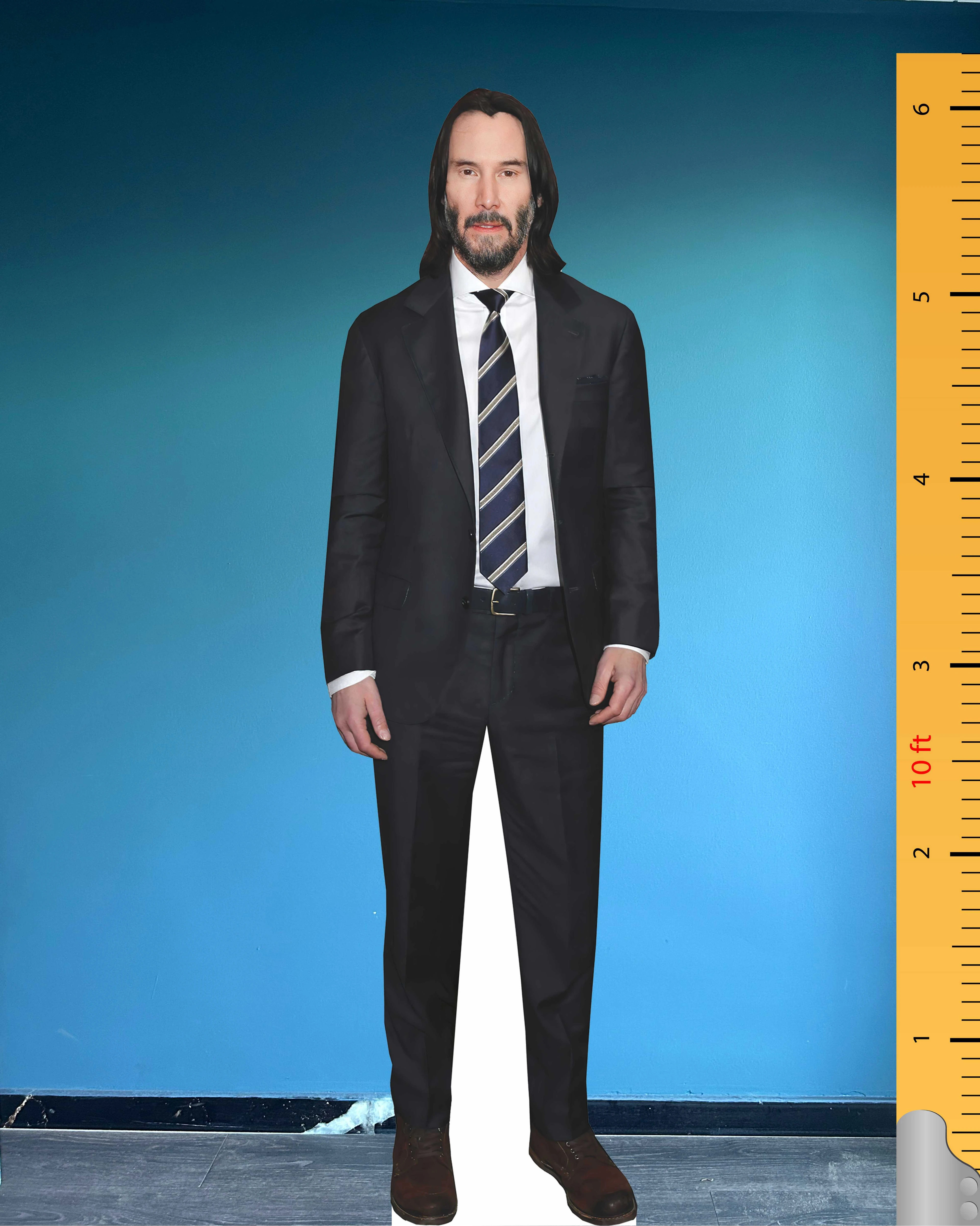 🔫 John Wick „Baba Yaga“ Pappfigur – Lebensgroßer Aufsteller