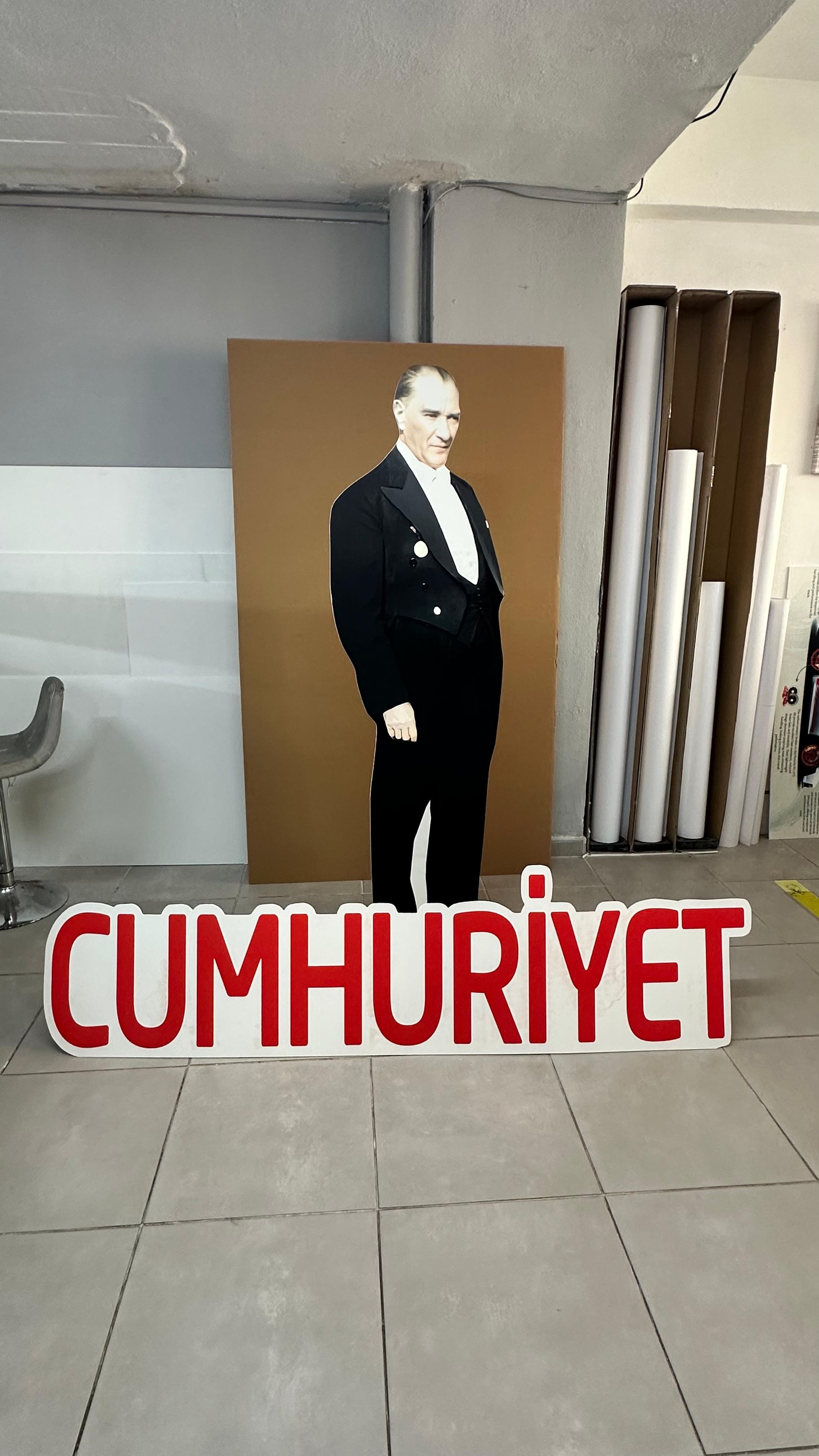 Cumhuriyet Yazısı ve Atatürk Maketi 2li Set Ayaklı Maket