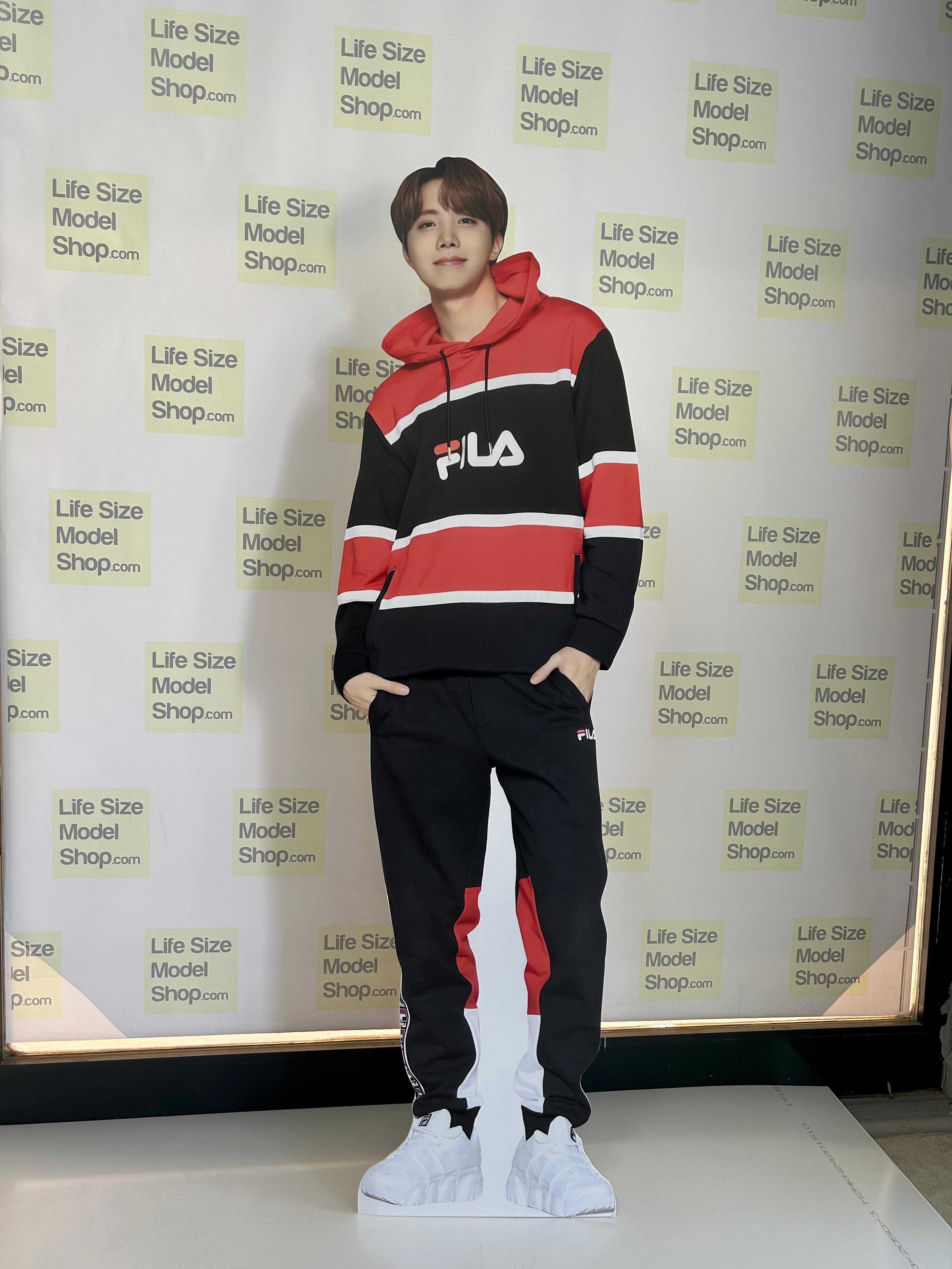 J-Hope Bts Group Modelo de papelão em tamanho real Modelo recortado em tamanho real