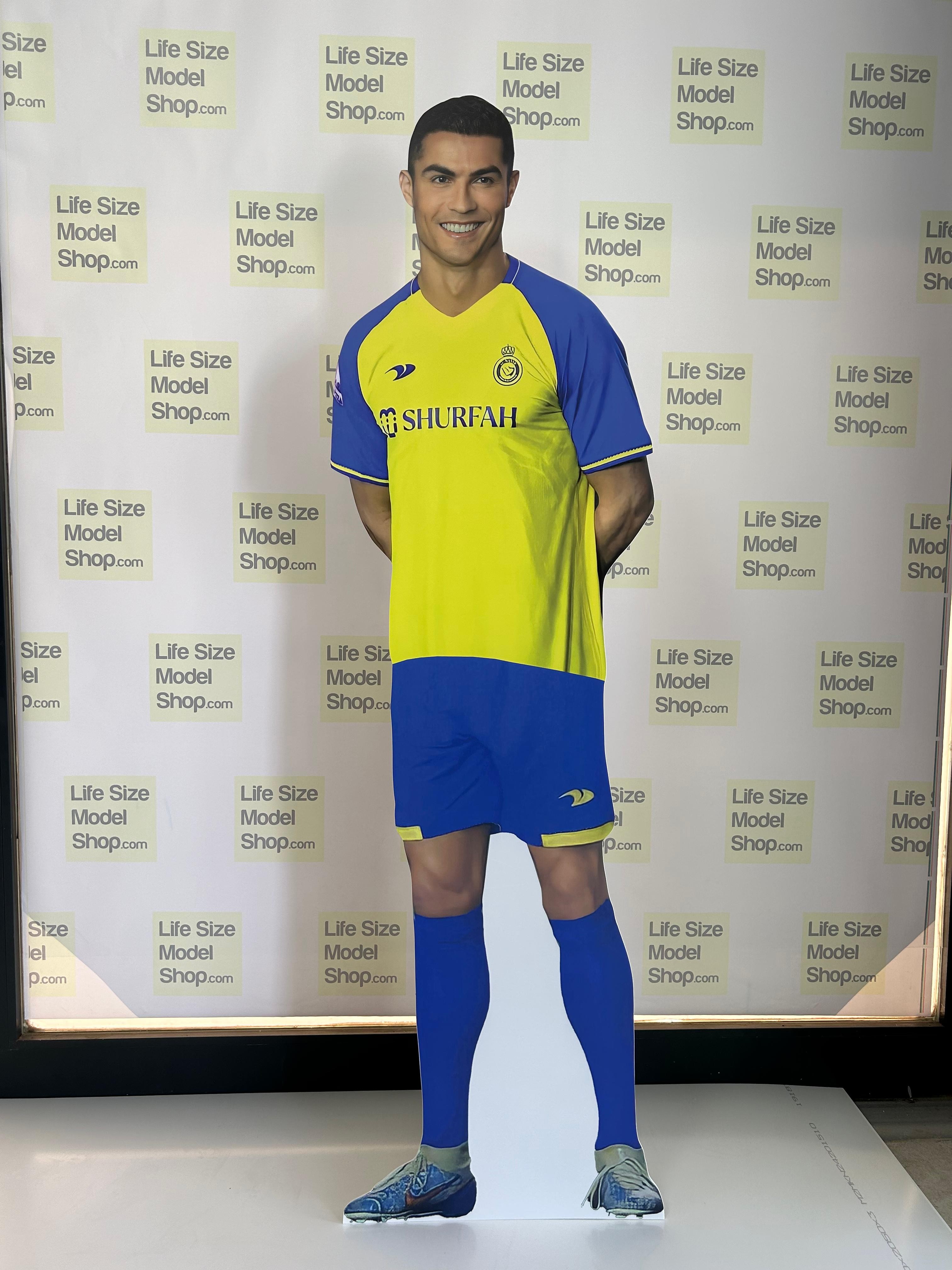 Cristiano Ronaldo Al Nassr FC Maglia a grandezza naturale Ronaldo Modello ritagliato in cartone