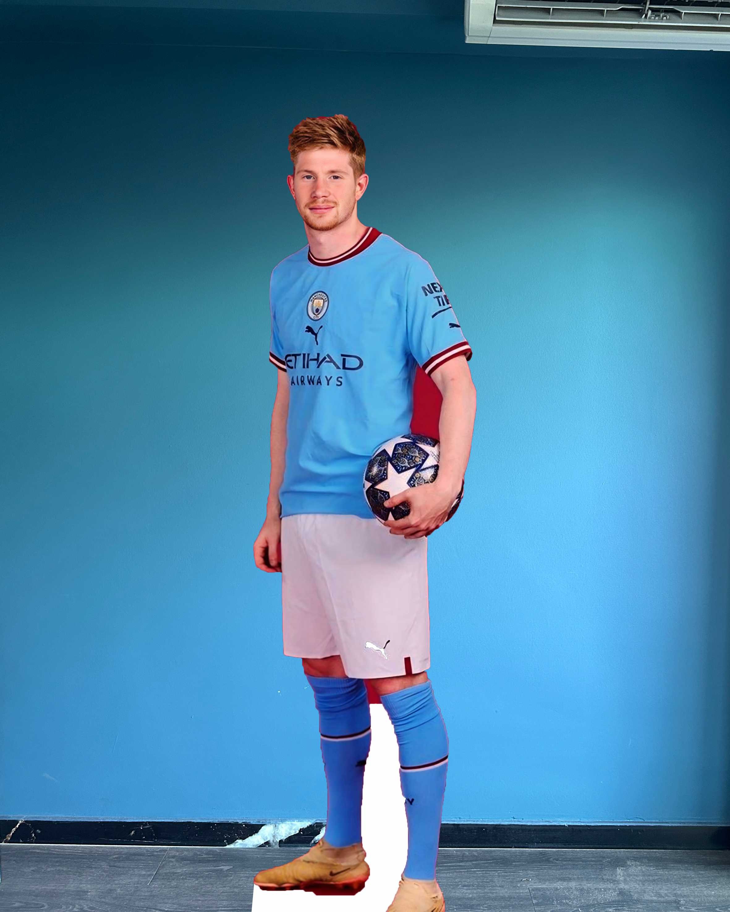 Kevin De Bruyne Recorte de papelão Modelo em tamanho real Standee