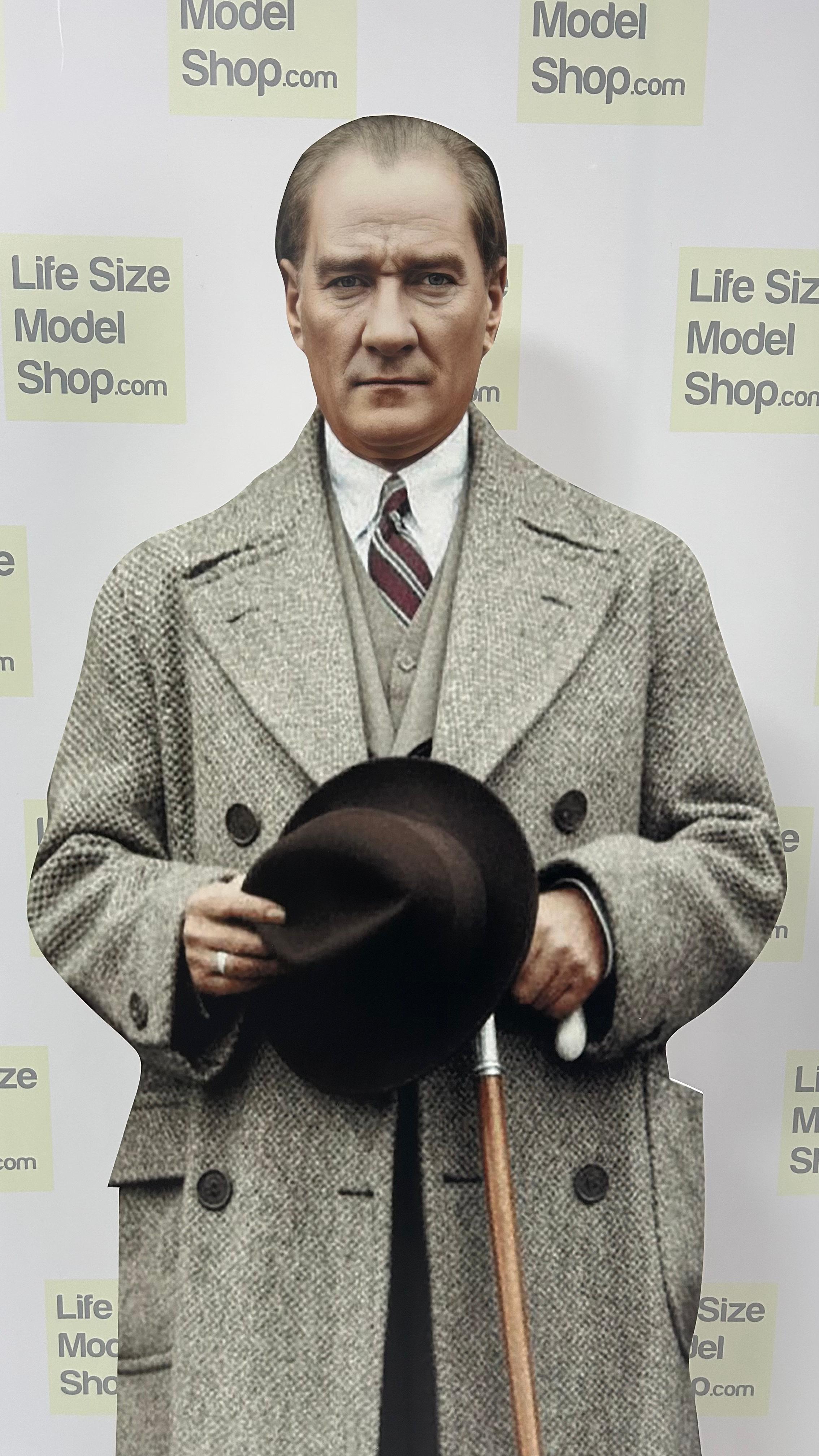Mustafa Kemal Atatürk Maketi Şapkalı Bastonlu Model Ayaklı Figür Tam Boy Atatürk Maketi 