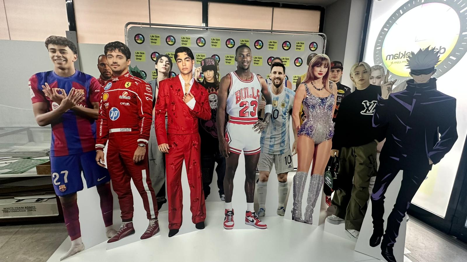 G-Dragon Maketi: Gerçek Boy Plastik Maket | 🎤 BIGBANG Lideri / 