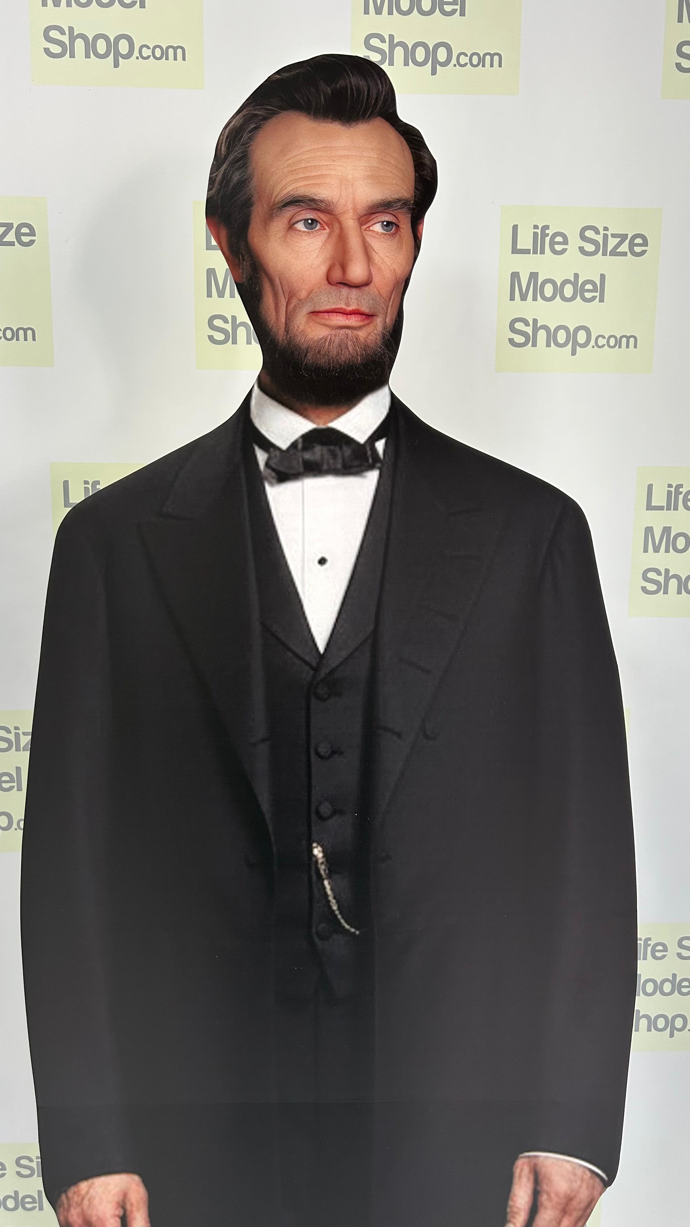 🇺🇸 Modelo recortado de papelão em tamanho real de Abraham Lincoln – Ex-presidente icônico dos EUA em exposição para eventos e exibições