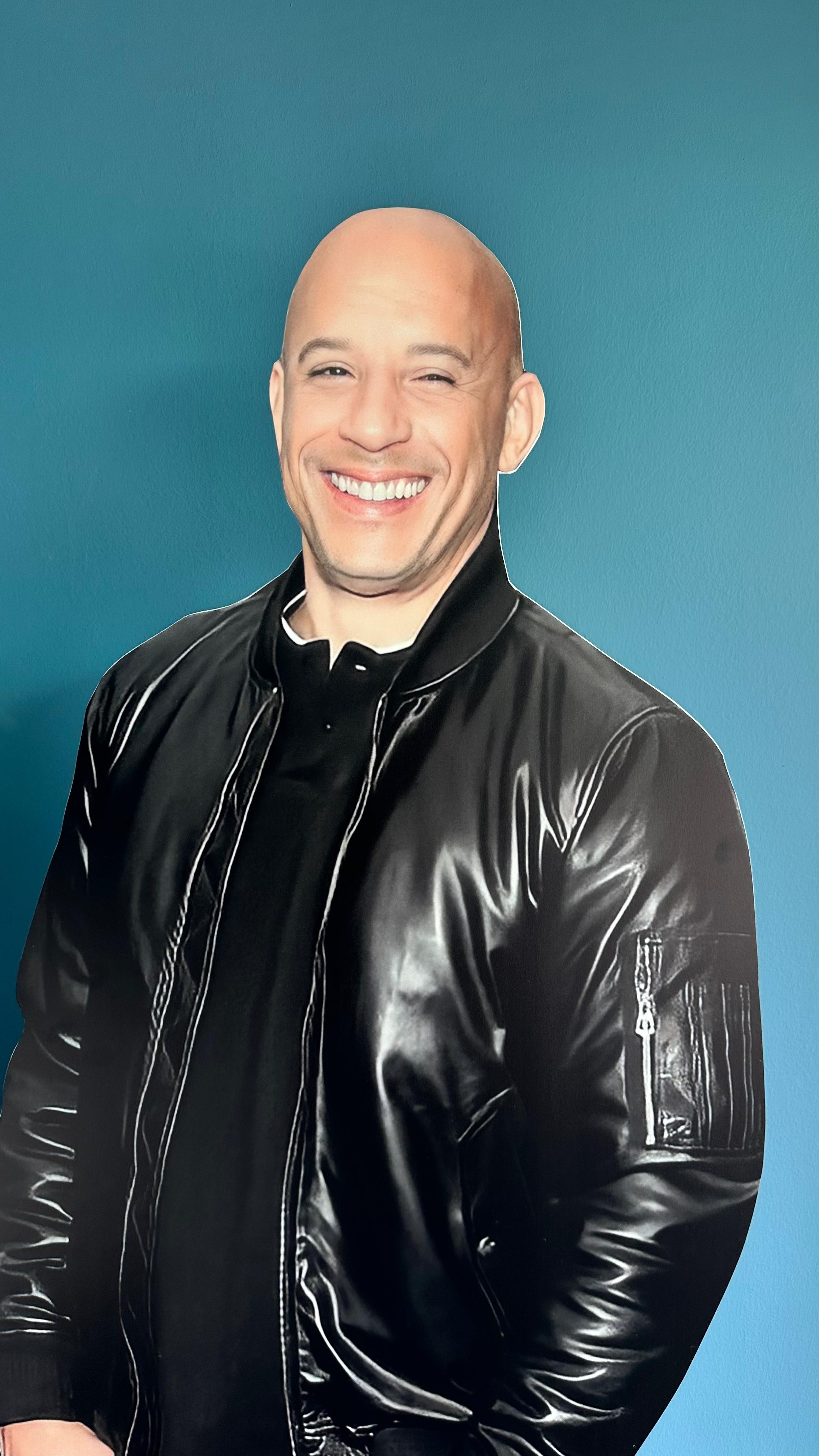 Vin Diesel Gerçek Boyutlu Maket Adam Tam Boy 2D Maket Dekor