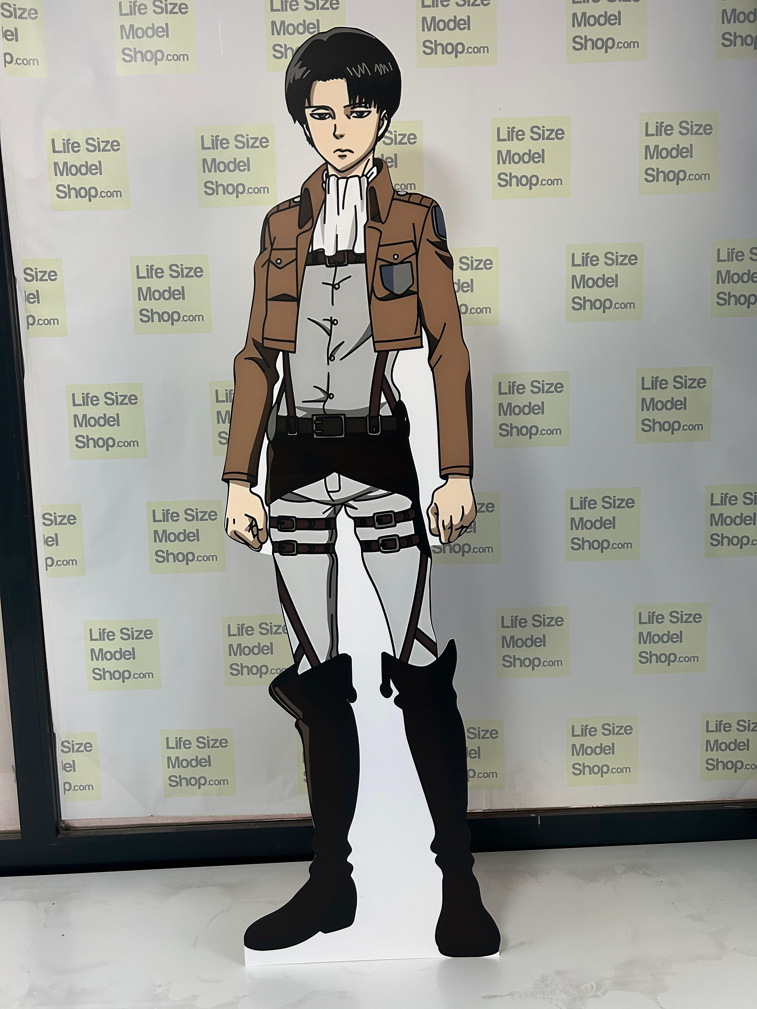 نموذج مجسم لشخصية ليفي أكرمان مقطوع من البلاستيك بحجمه الطبيعي