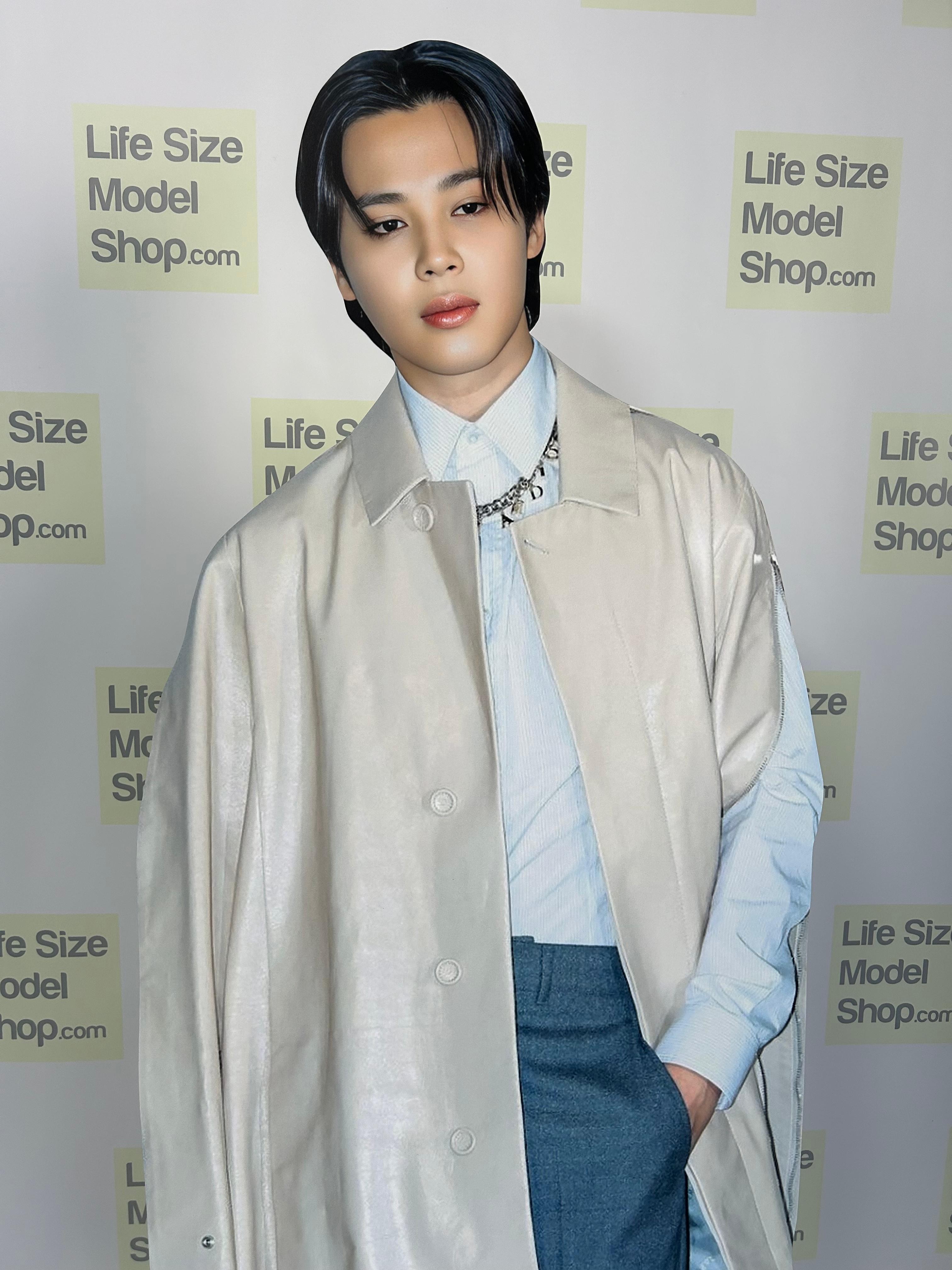 BTS Jimin Maketi Ayaklı iki Boyutlu Tam Boy Koreli K-pop Plastik Maket