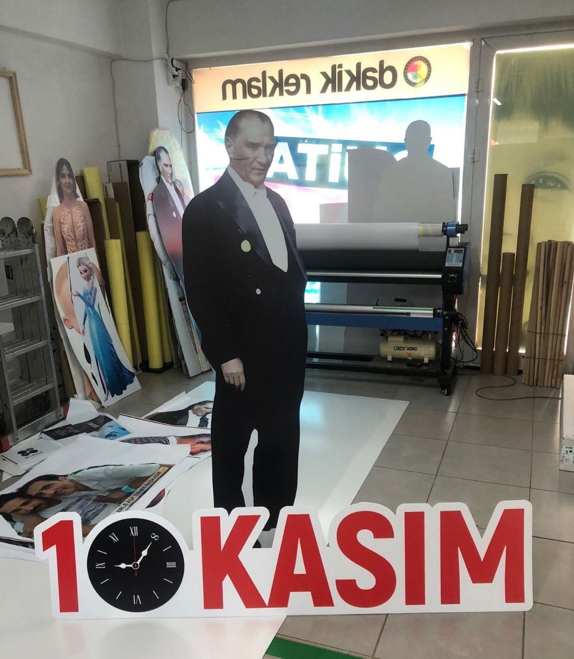 10 Kasım Atatürk Maketi 2li Set Atatürk ve 10 Kasım Yazısı Dekor Maket Ayaklı