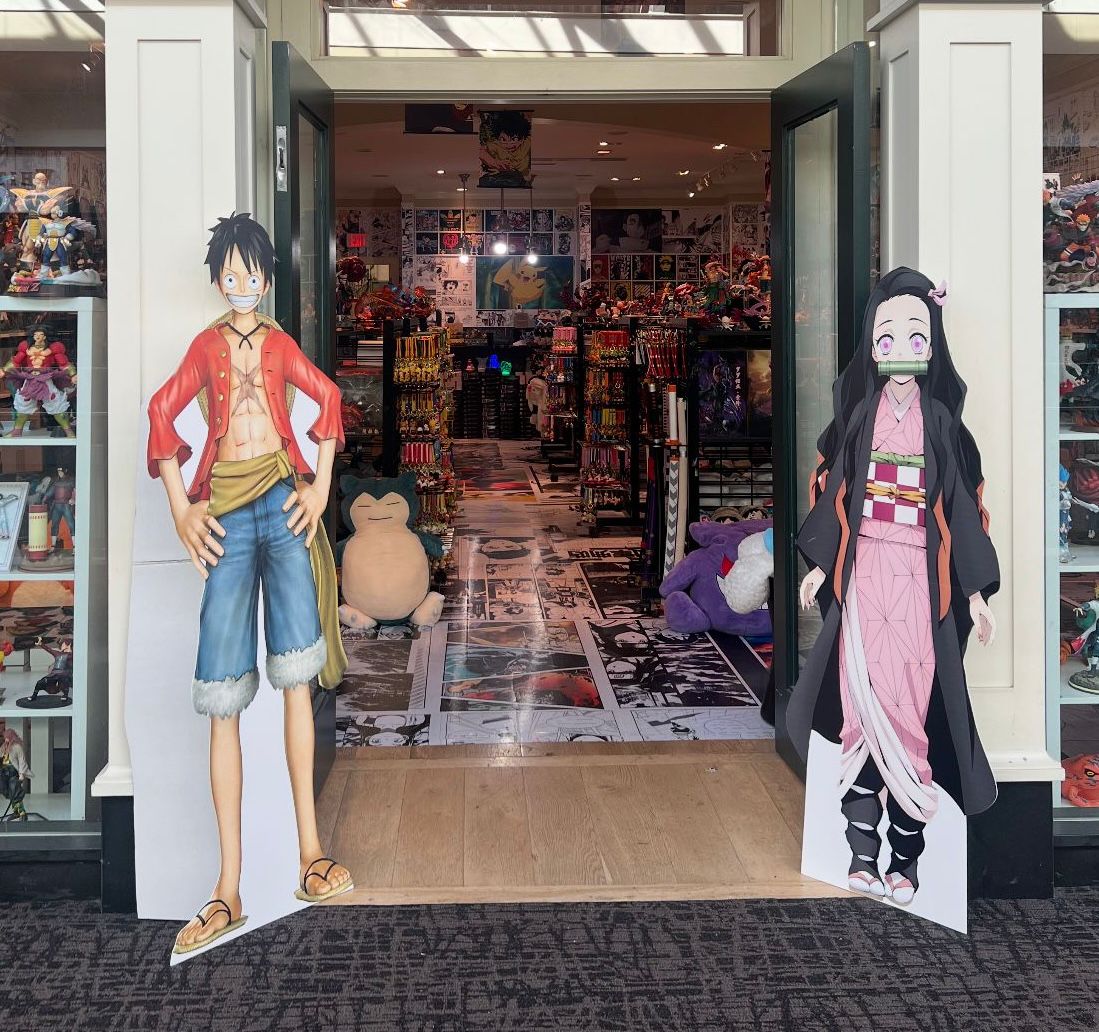 🥊 Saitama Life-Size Cardboard Cutout – One Punch Man Standee Figure