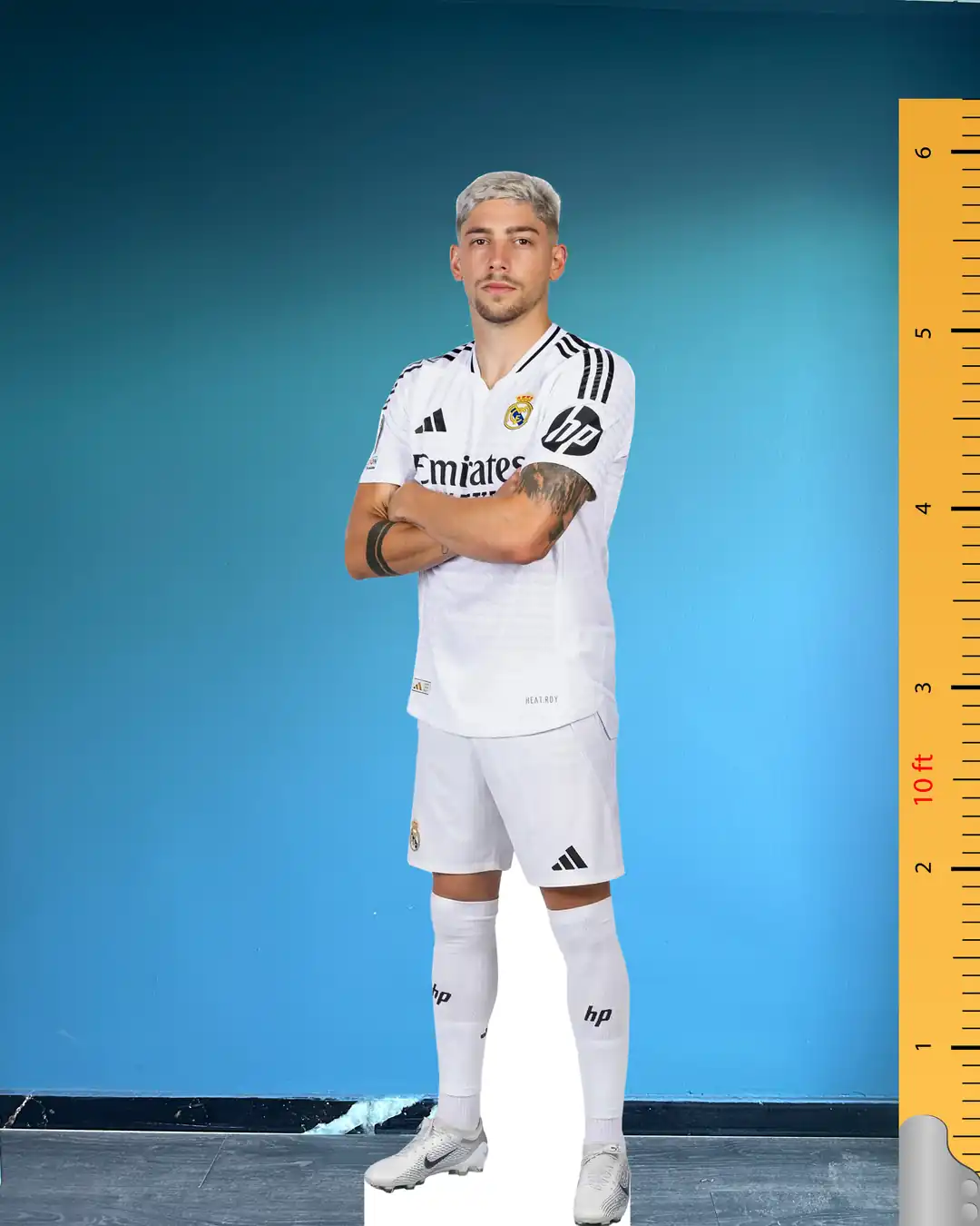 Federico Valverde Real Madrid Gerçek Boy Maket – 8 Numara El