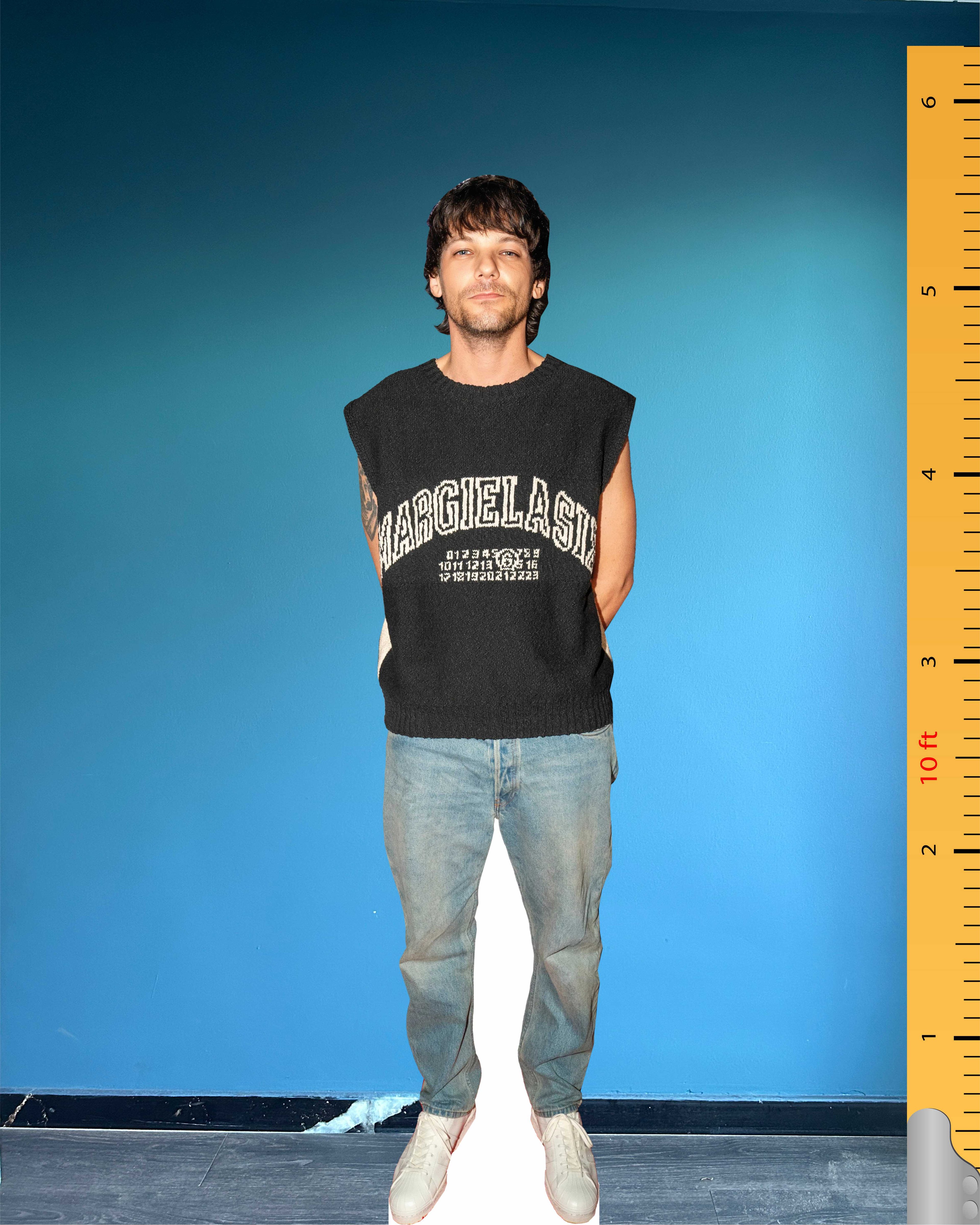 Louis Tomlinson Cardboard Cutout Model Life Size Plastic Standee Model William Tomlinson