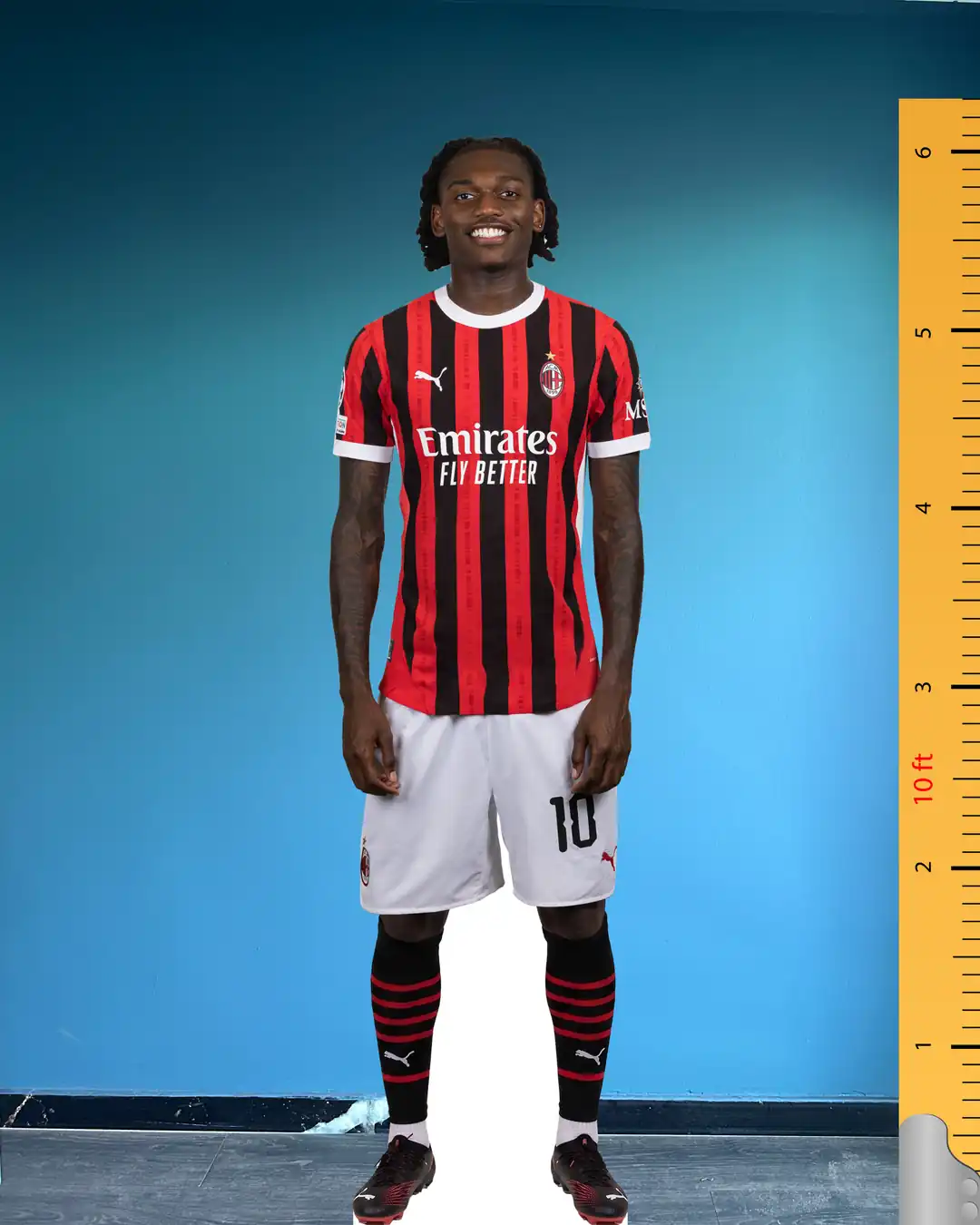Rafael Leão AC Milan Gerçek Boy Maket – #10 Numara Süper Yıldız