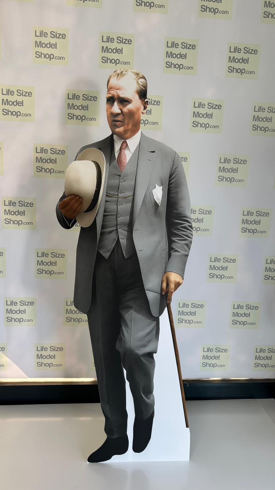 Bastonlu Atatürk Maketi Takım Elbiseli Atatürk Maket Tam Boy Maket Ayaklı