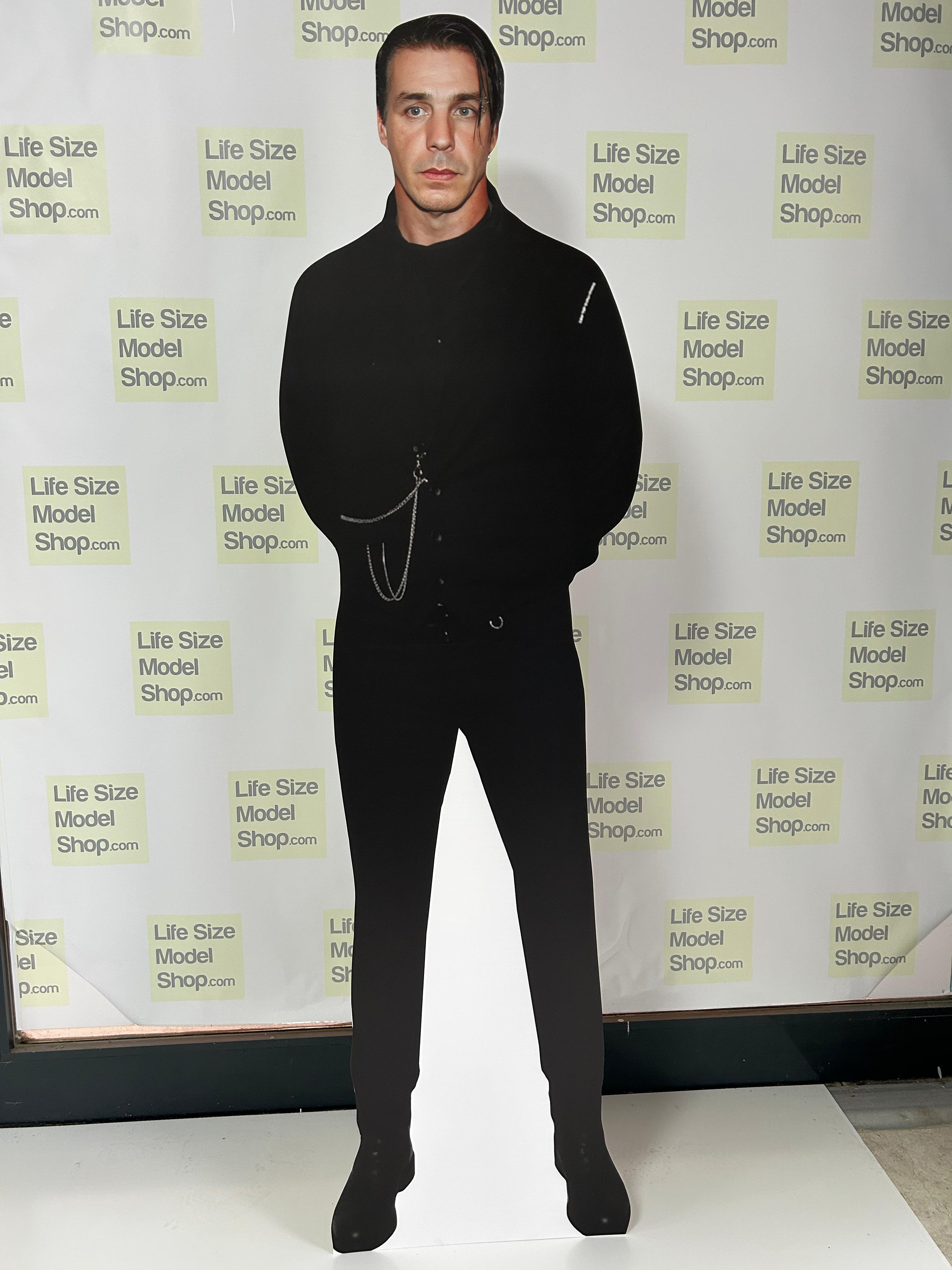 Till Lindemann a grandezza naturale in cartone, modello in plastica, sagome di celebrità Rammstein