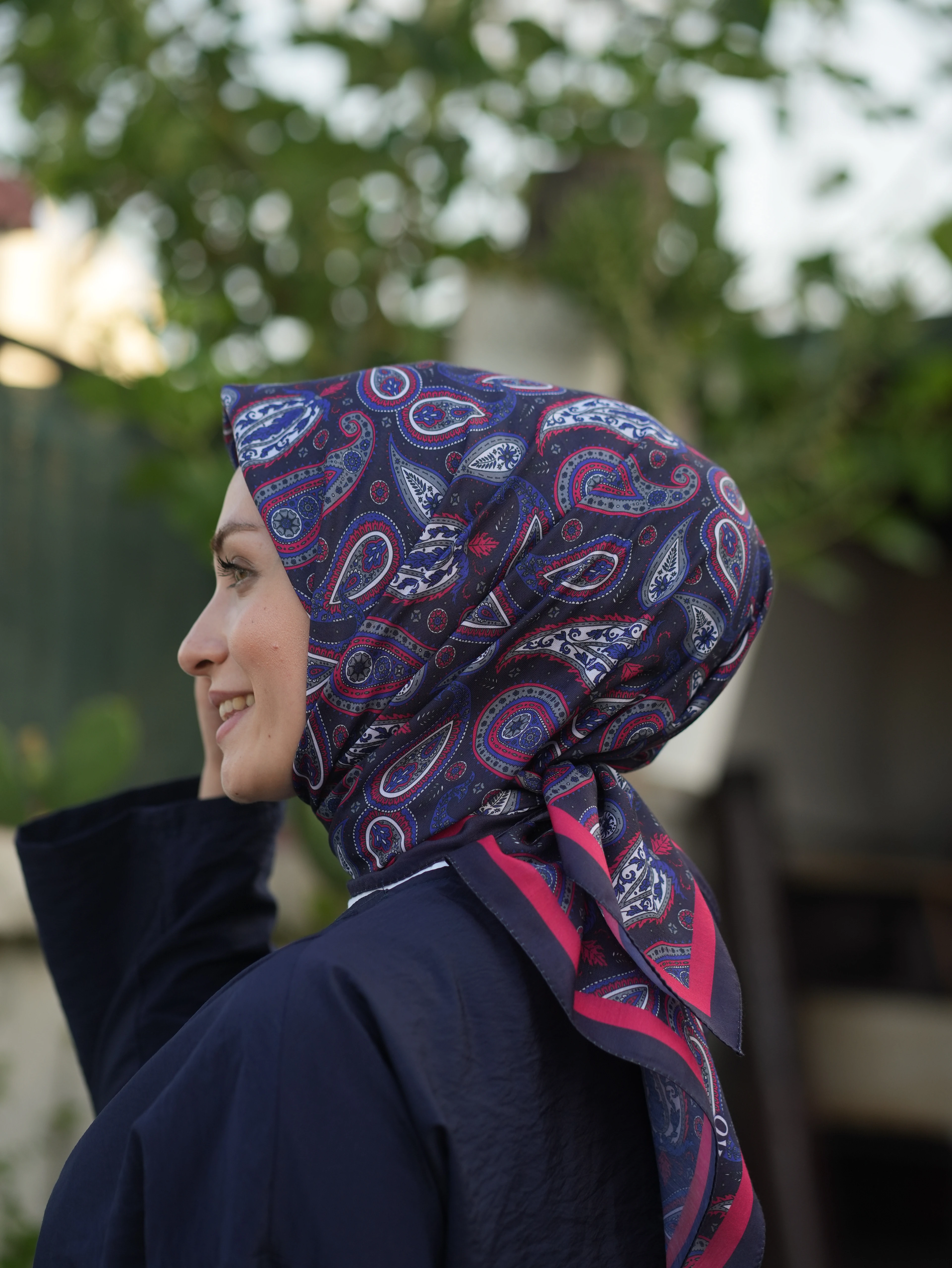 GENİŞ ETNİK DESEN EŞARP - NAR ÇİÇEĞİ image