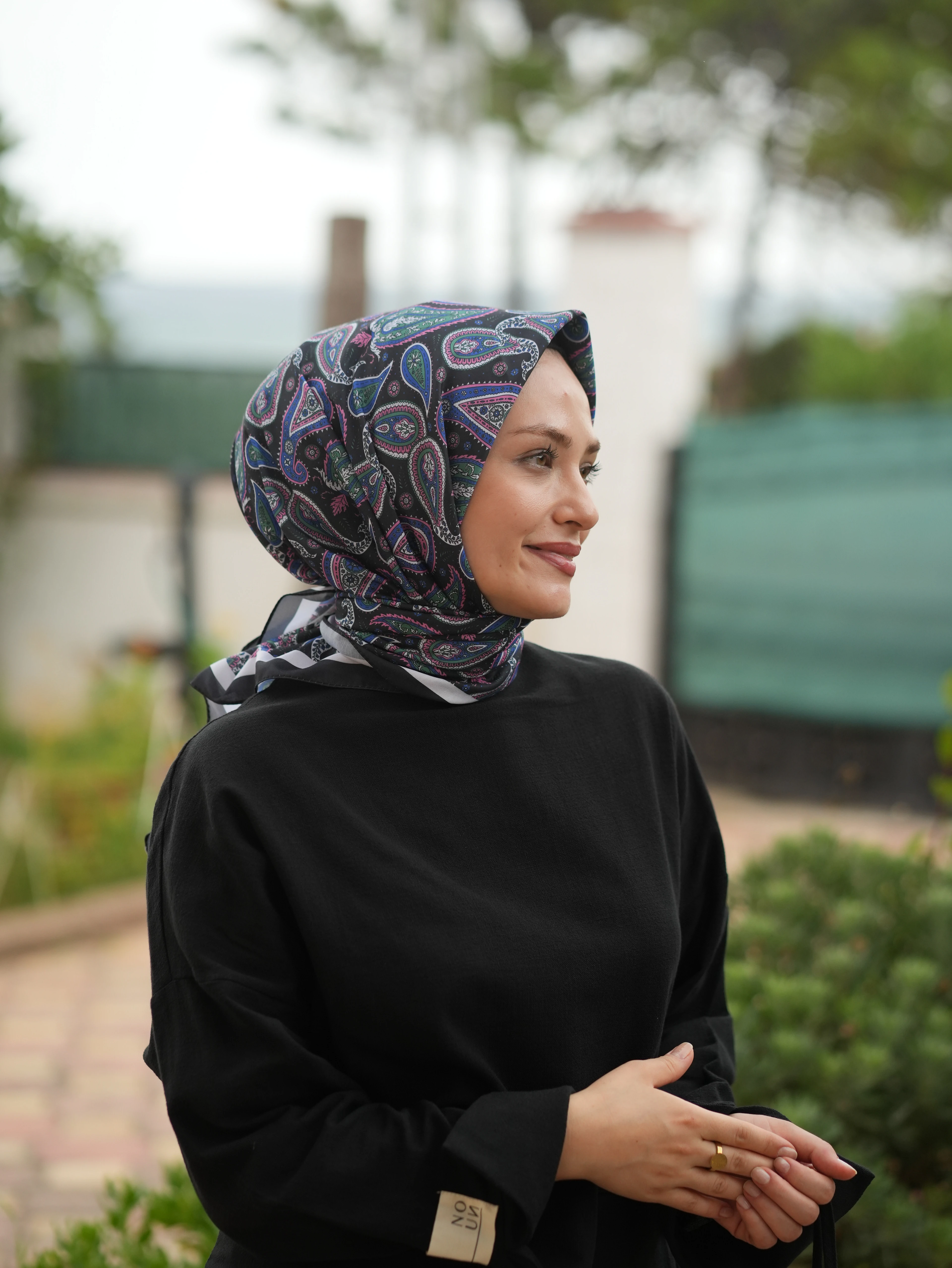 GENİŞ ETNİK DESEN EŞARP - SİYAH-LİLA image