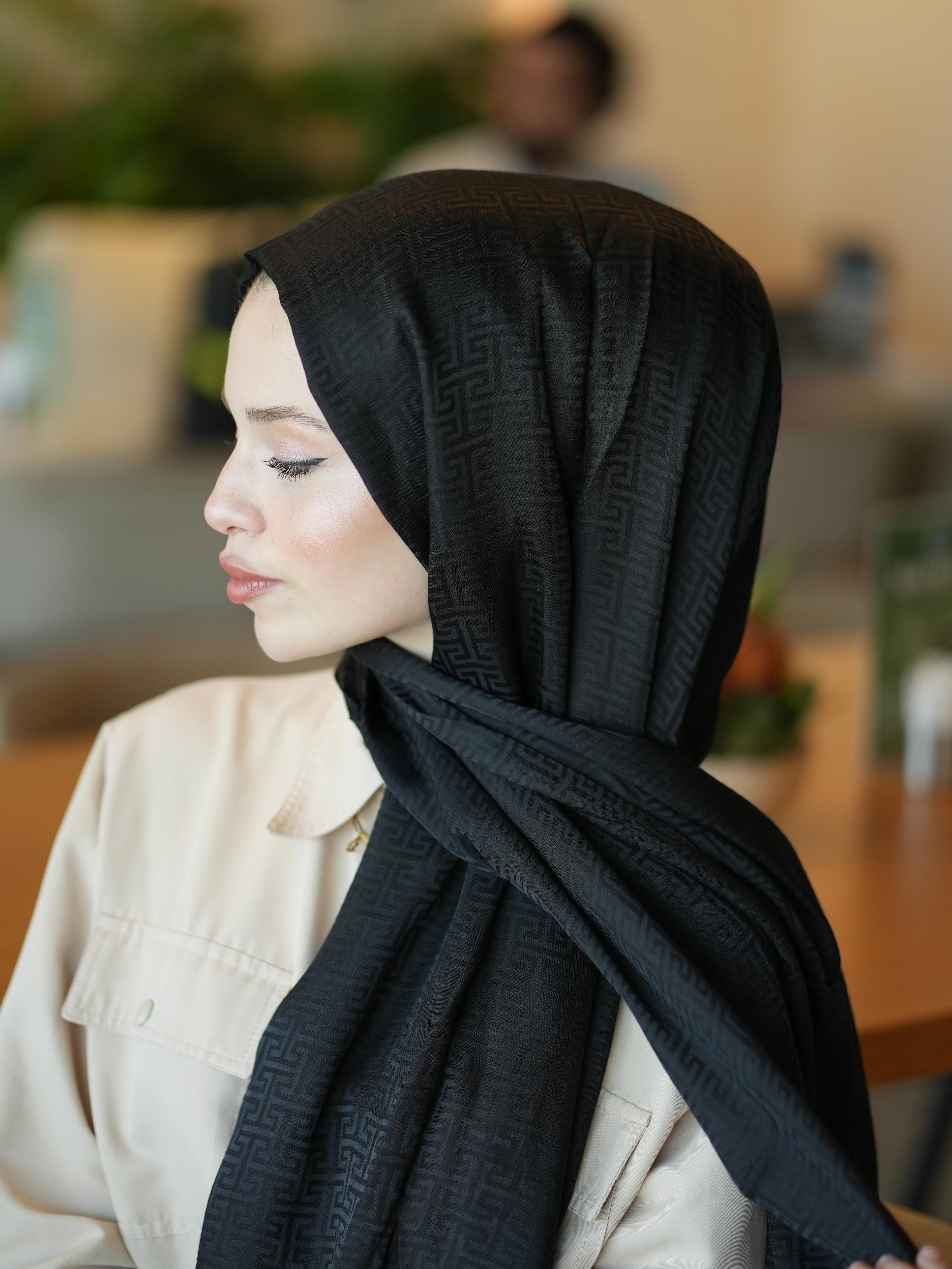 İPEKSİ JAKAR SERİSİ LABİRENT DESEN ŞAL