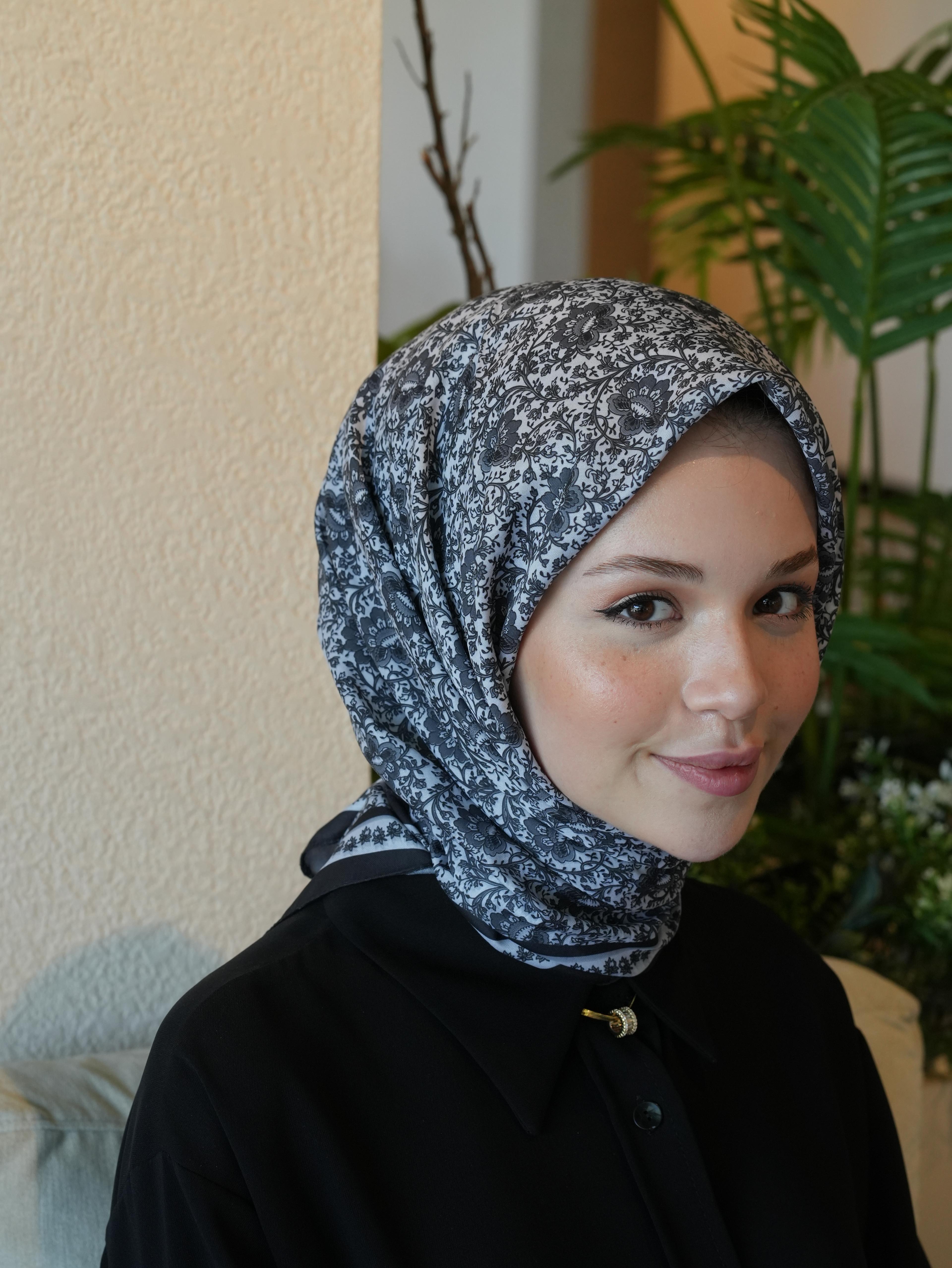 GÜMÜŞ BEYAZ thumbnail image