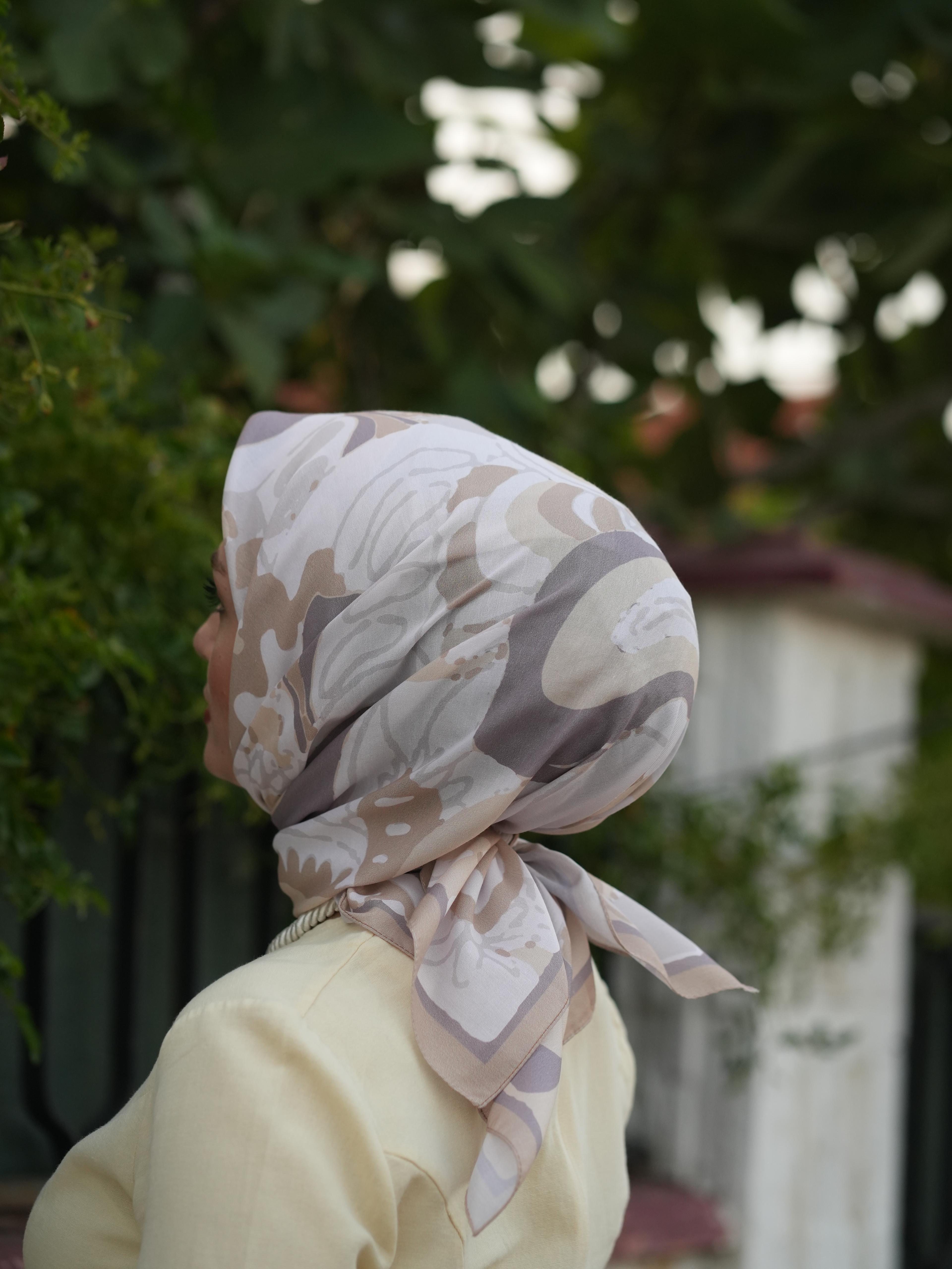 LAVİNYA DESEN SOFT EŞARP