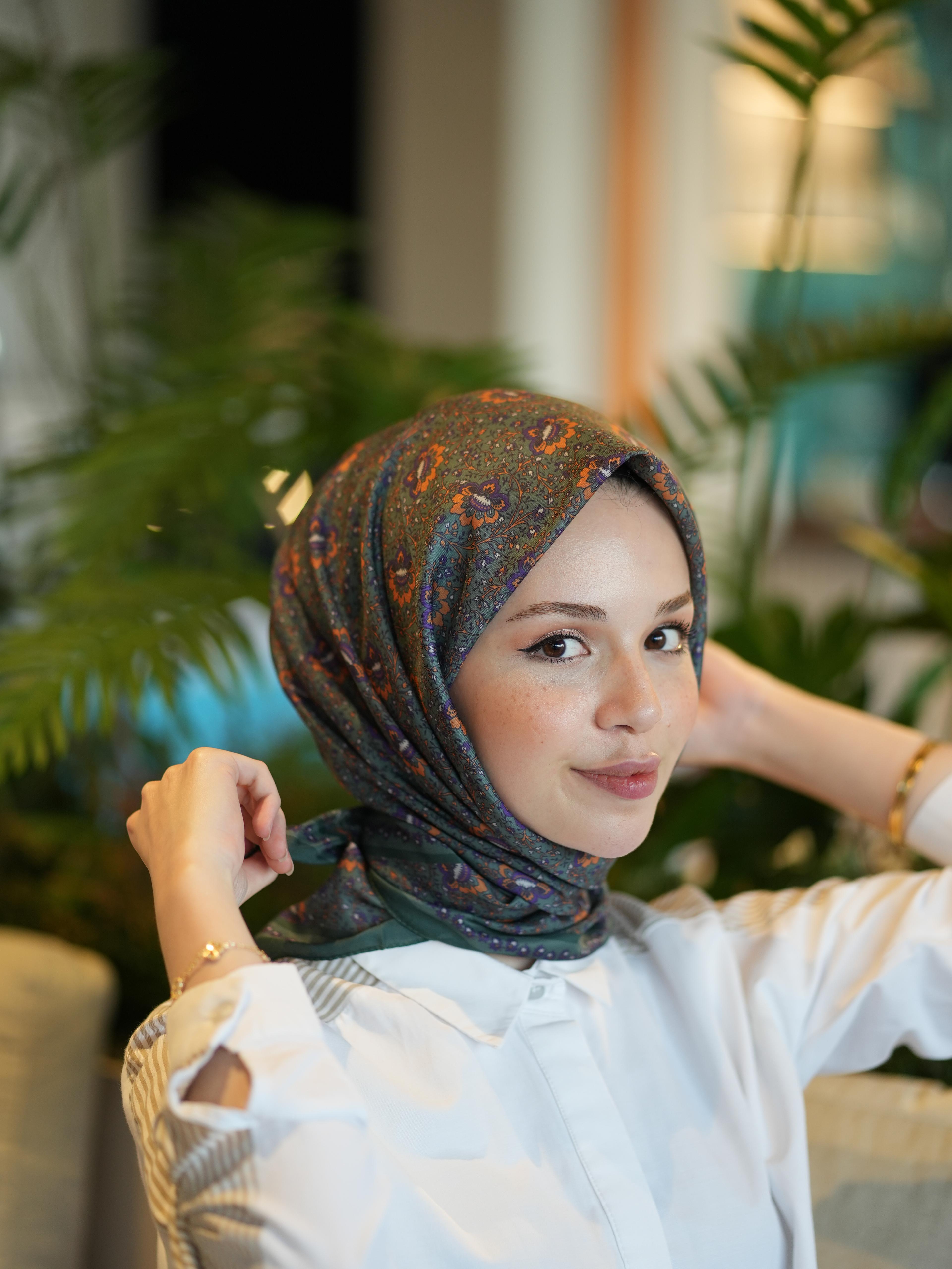 ZEYTİN BAHÇESİ thumbnail image