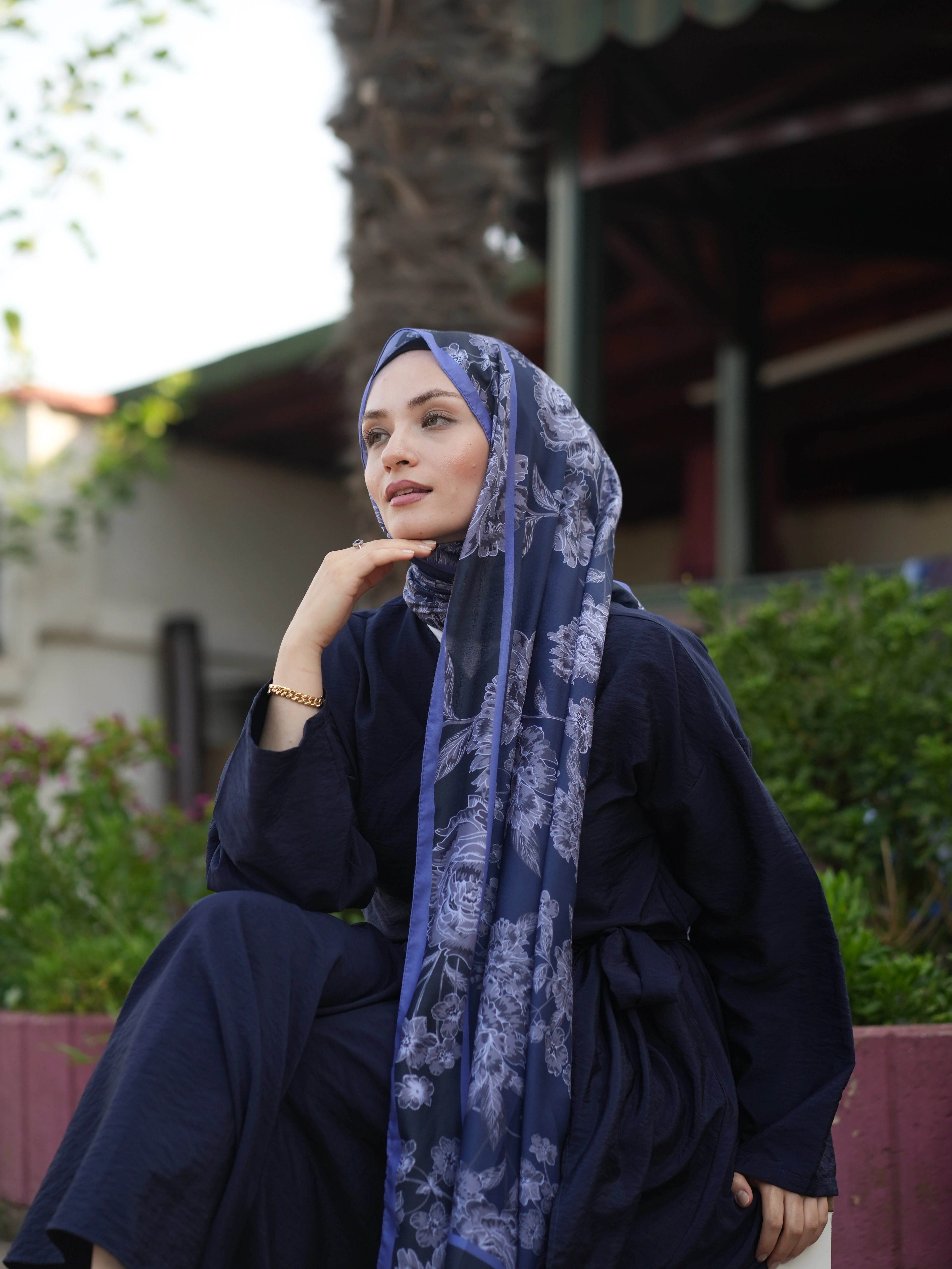 GÜL BAHÇESİ DESEN SOFT ŞAL - GECE MAVİSİ image