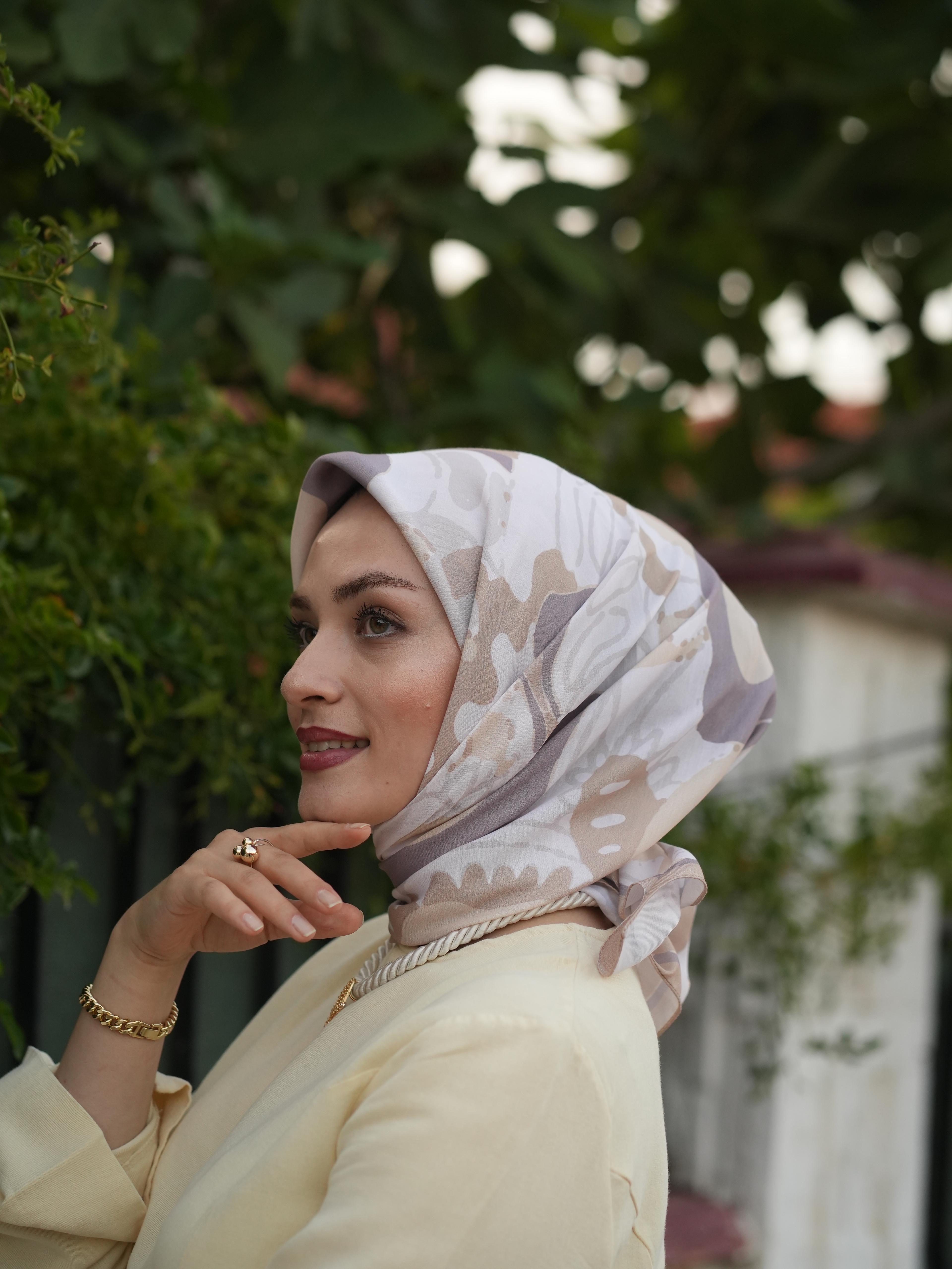 LAVİNYA DESEN SOFT EŞARP