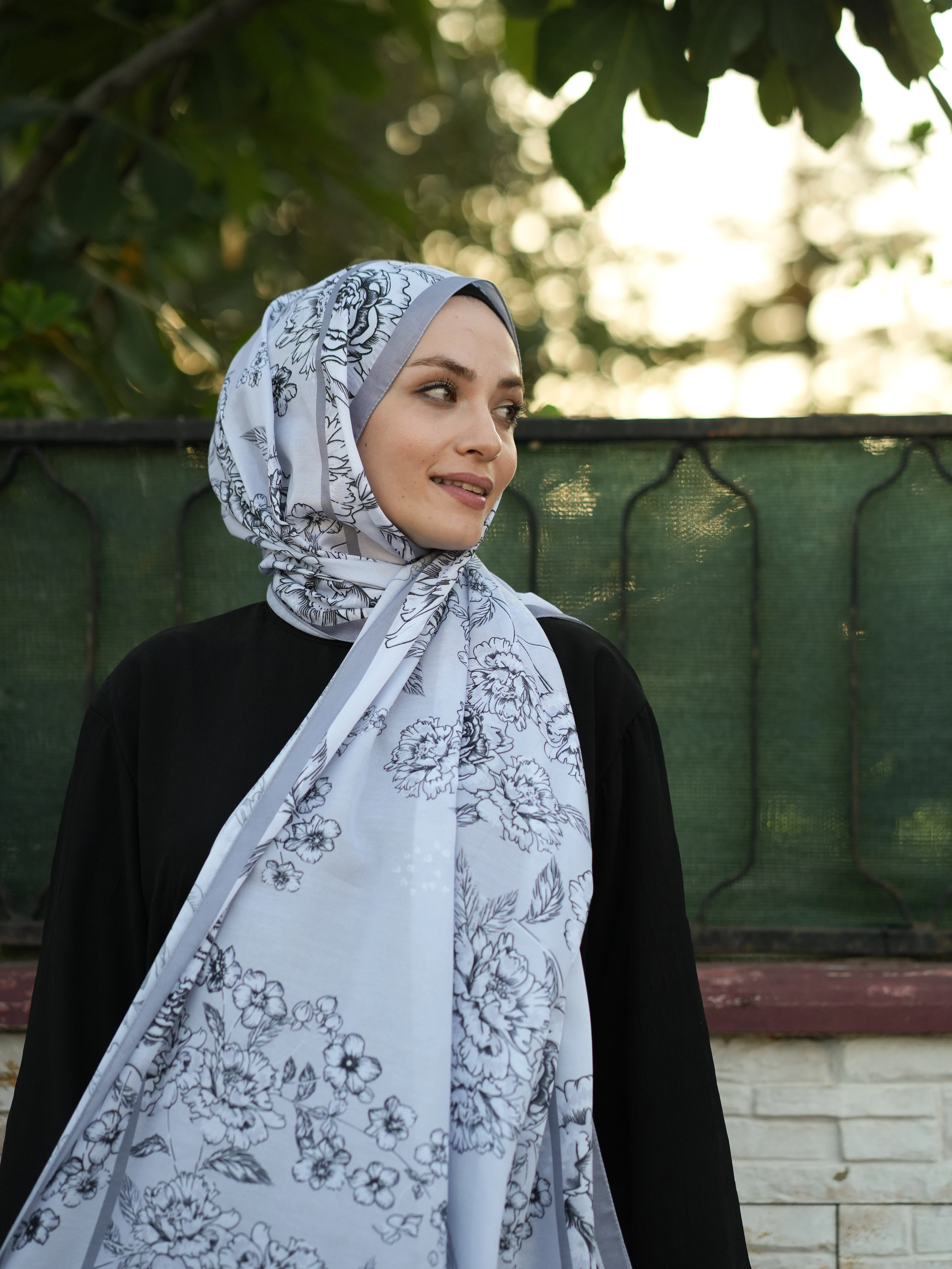 GÜL BAHÇESİ DESEN SOFT ŞAL - FÜME image