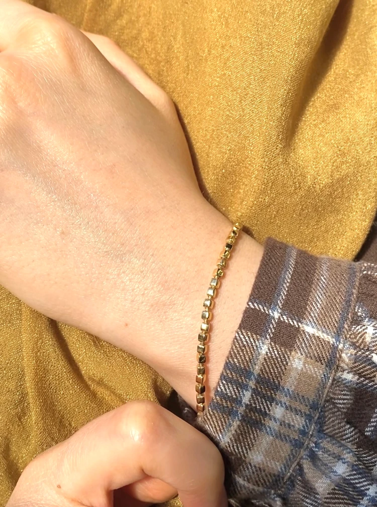 14 Ayar Altın Mimimal Küp Bileklik