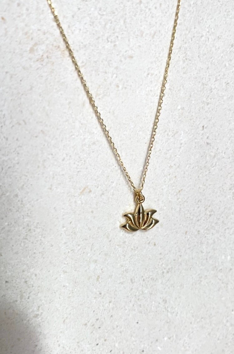14 Ayar Altın Lotus Kolye