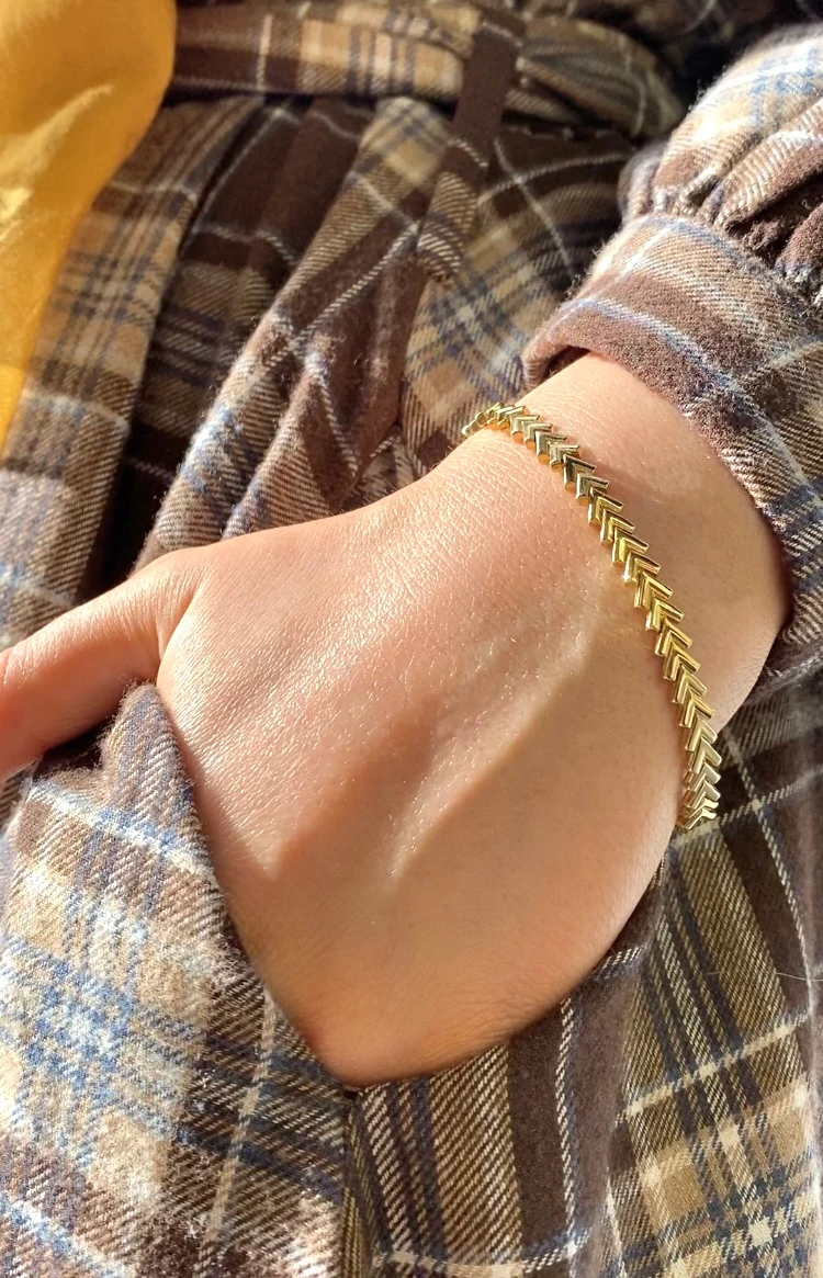 14 Ayar Altın Ok İşaretli Altın Bileklik