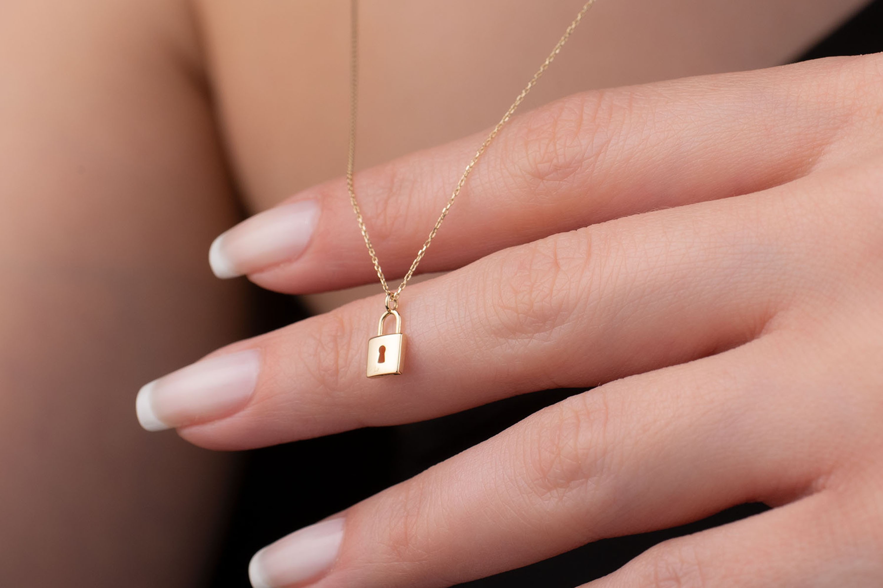Mini Kilit Charm Kolye
