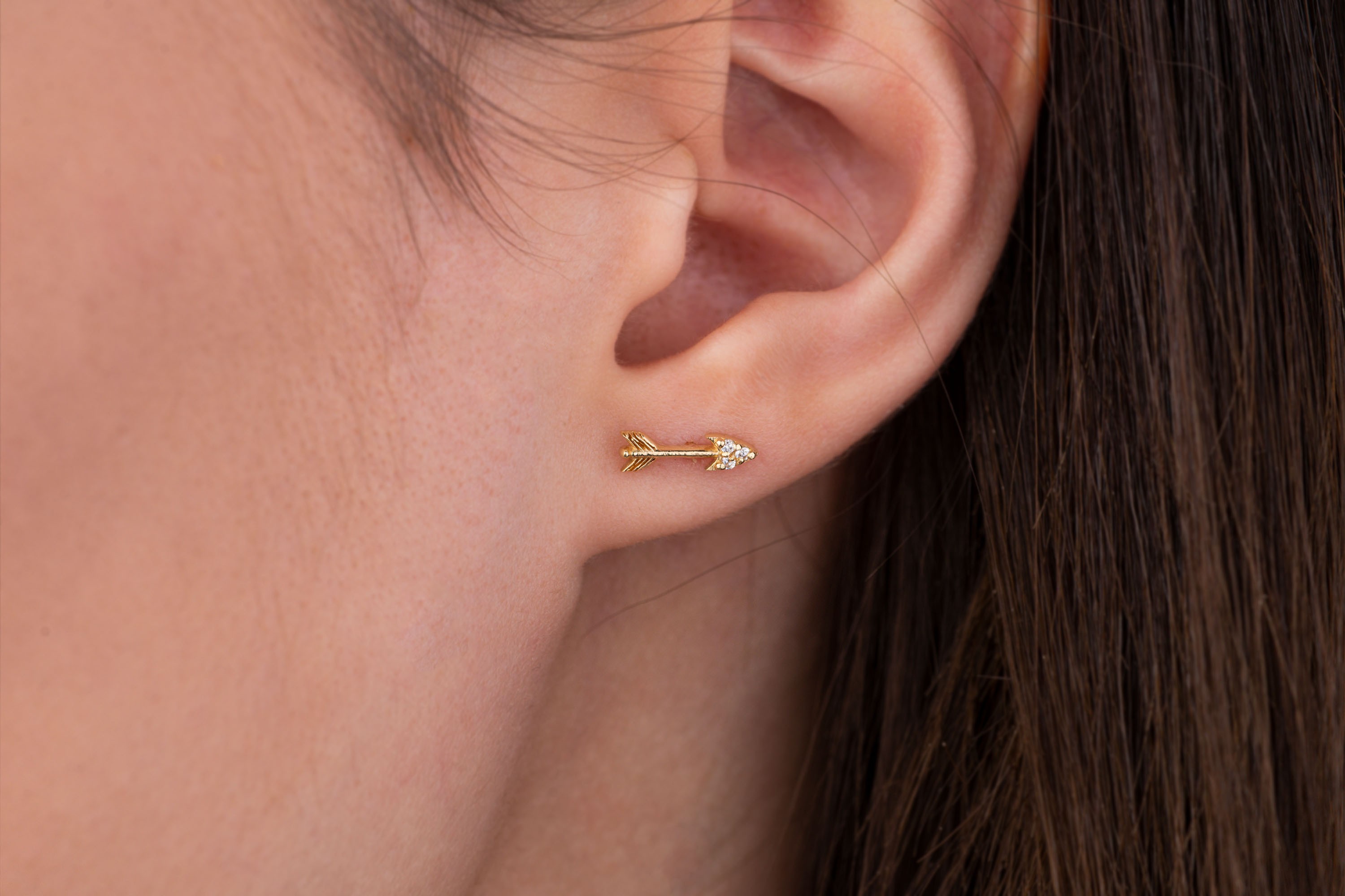 Ok Tragus Piercing Kıkırdak