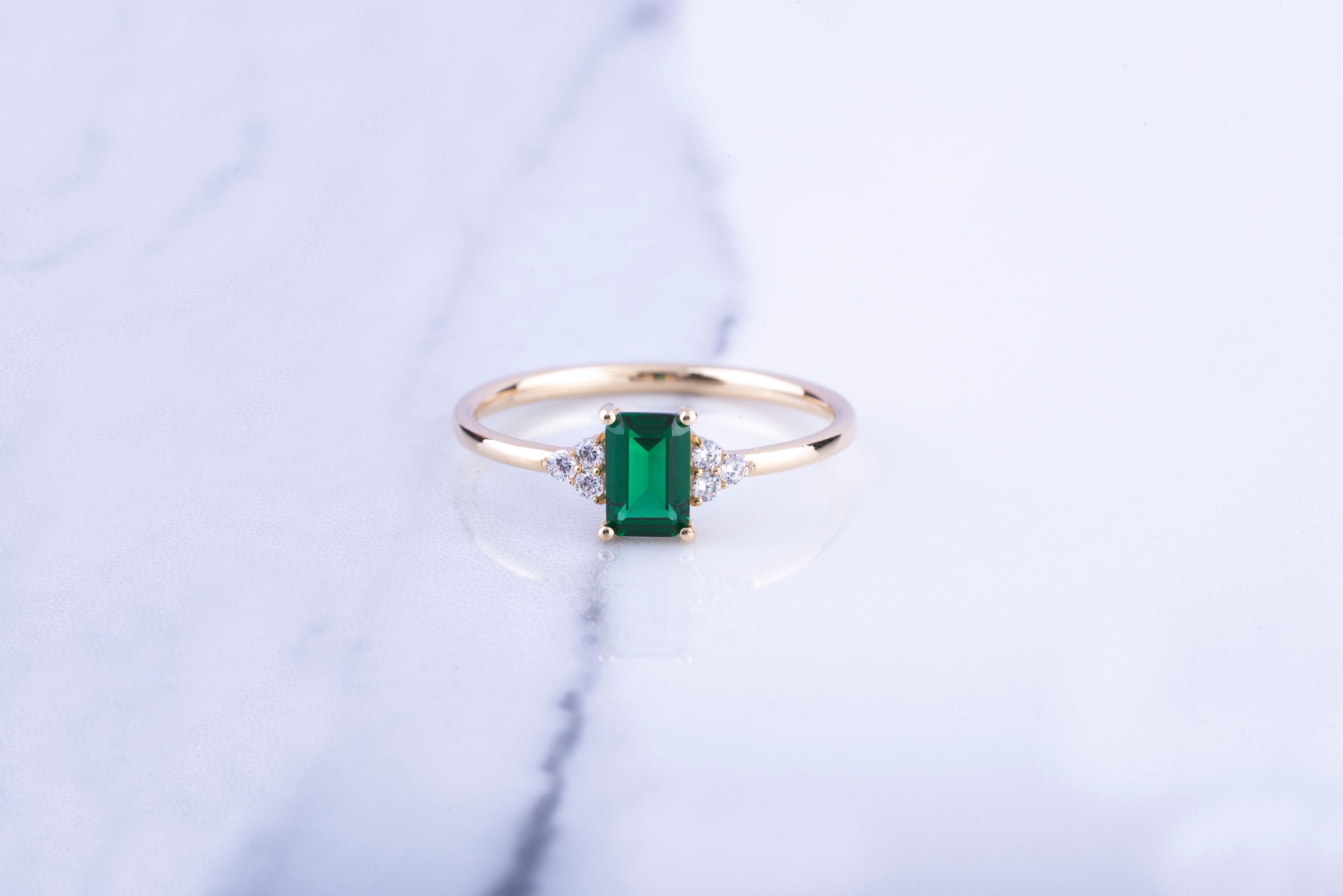 Emerald Cut Kadın 14 Ayar Altın Yüzük, Yeşil Taşlı Zarif Kadın Yüzüğü